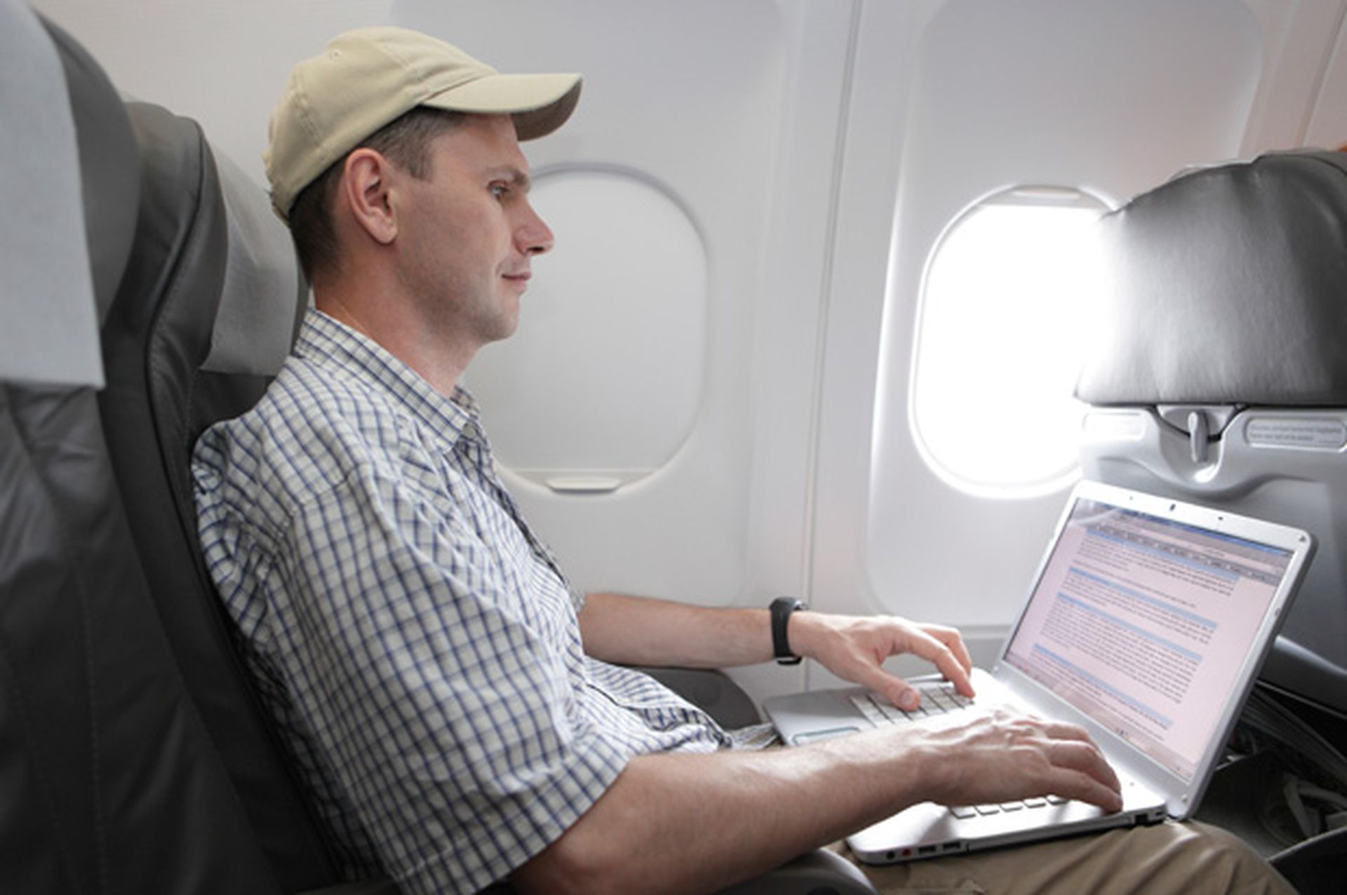 United Airlines ya ofrece wifi en sus vuelos