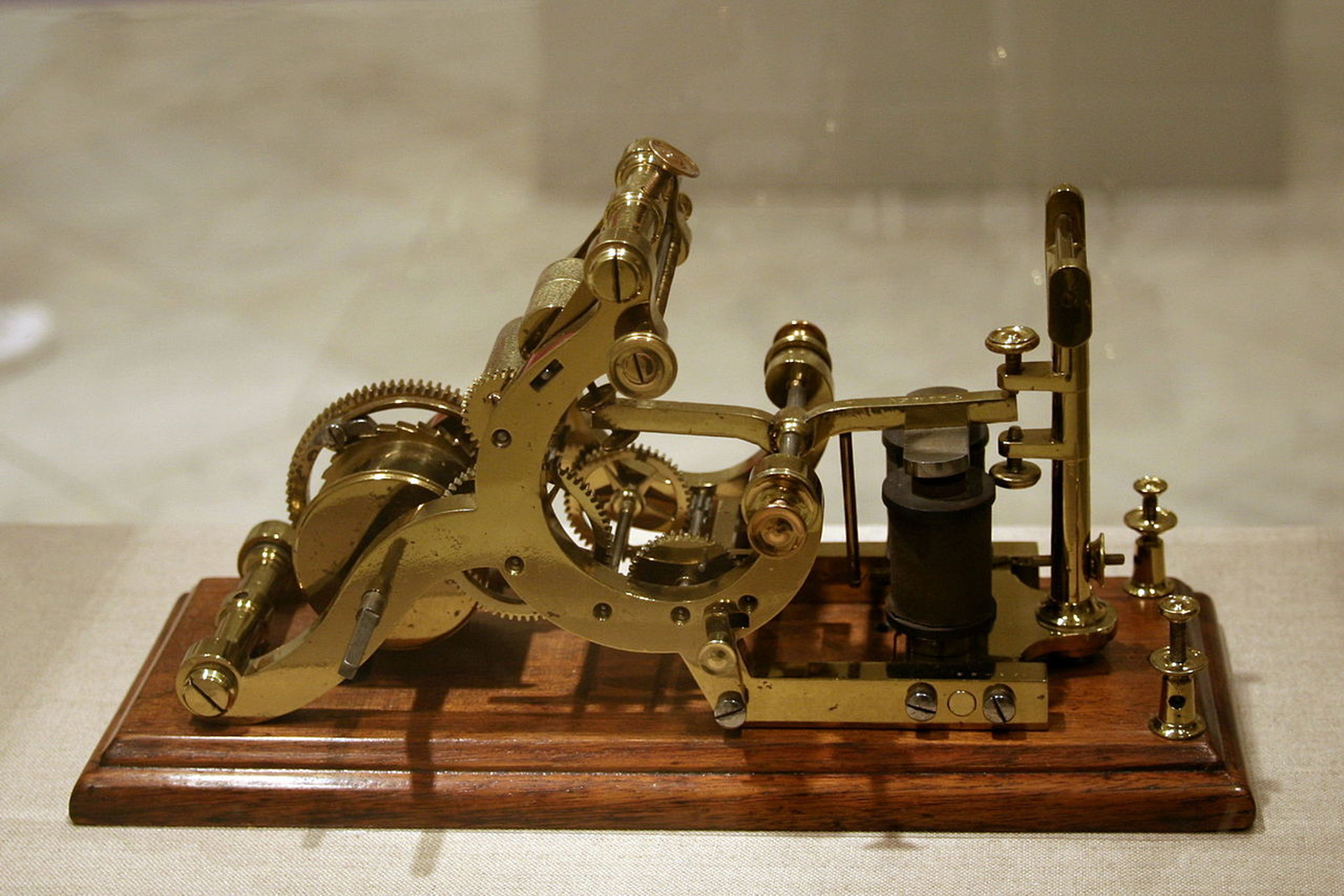 Telégrafo de Morse. India ha dejado de utilizarlo