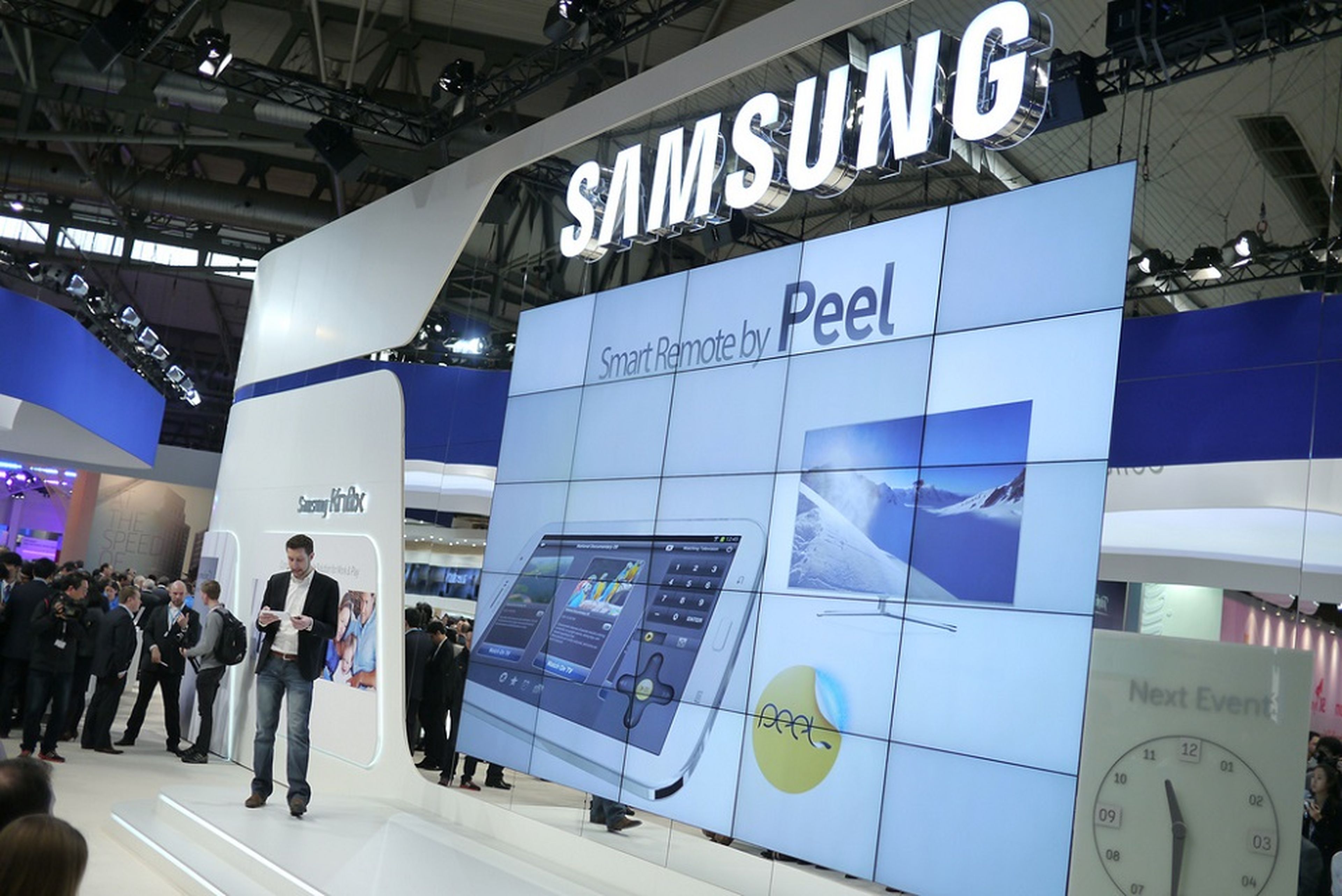 Samsung vende casi más del triple de smartphones que Apple