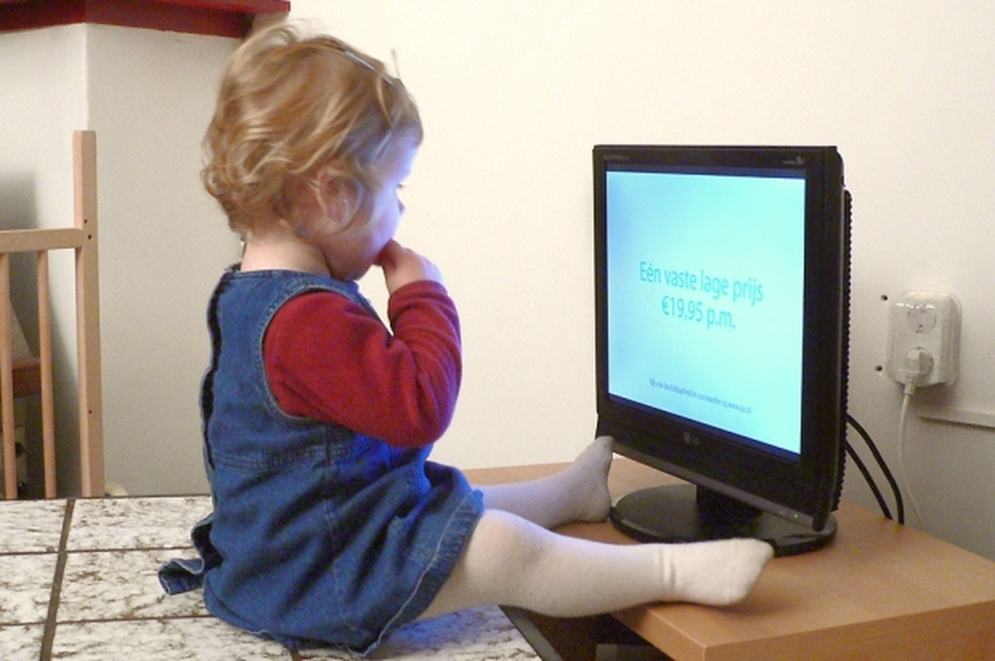 Un niño herido cada media hora por caída de televisor en USA. Fuente: Flickr (Erik eti smit)