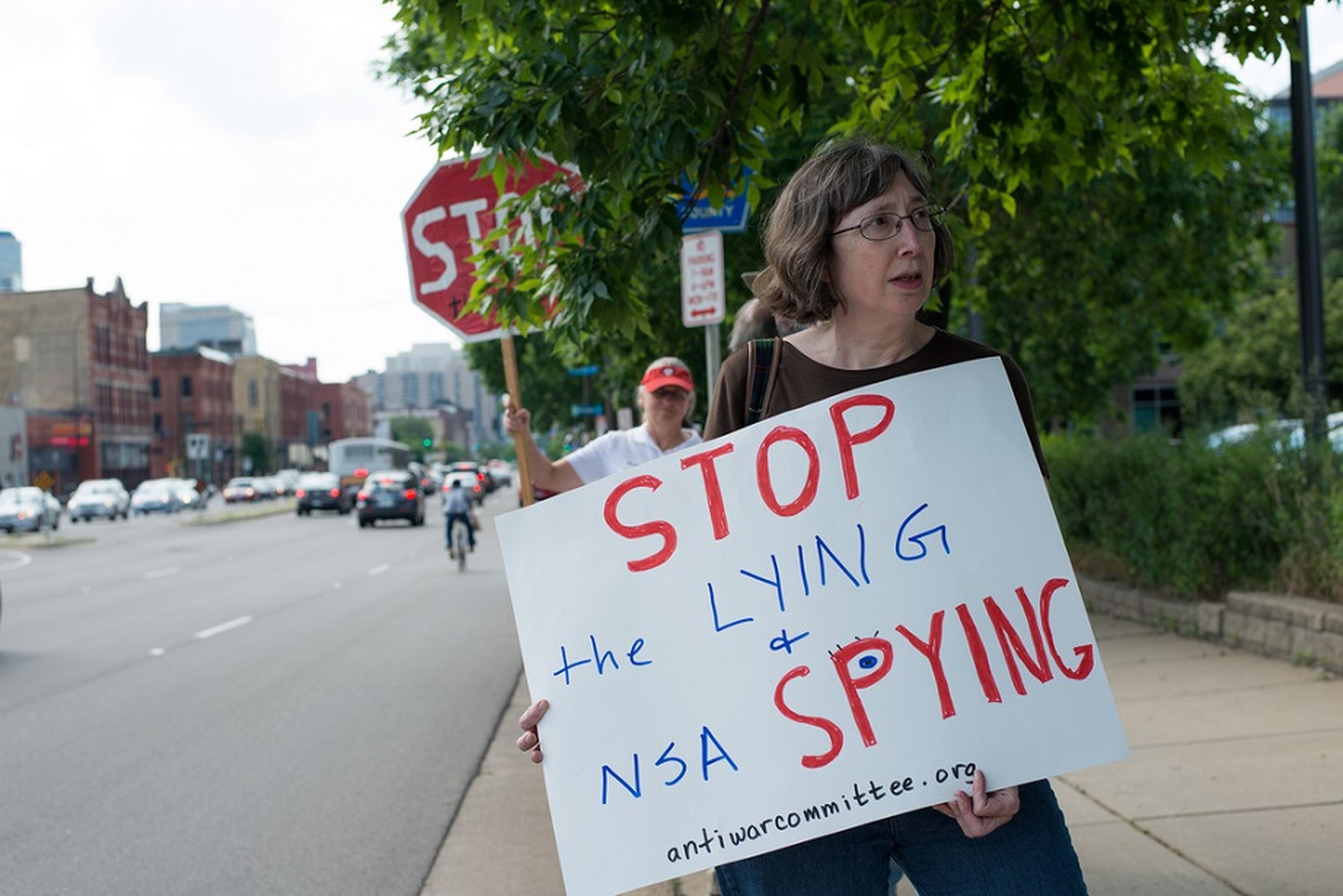 La NSA controla 'casi todo' lo que se mueve en Internet