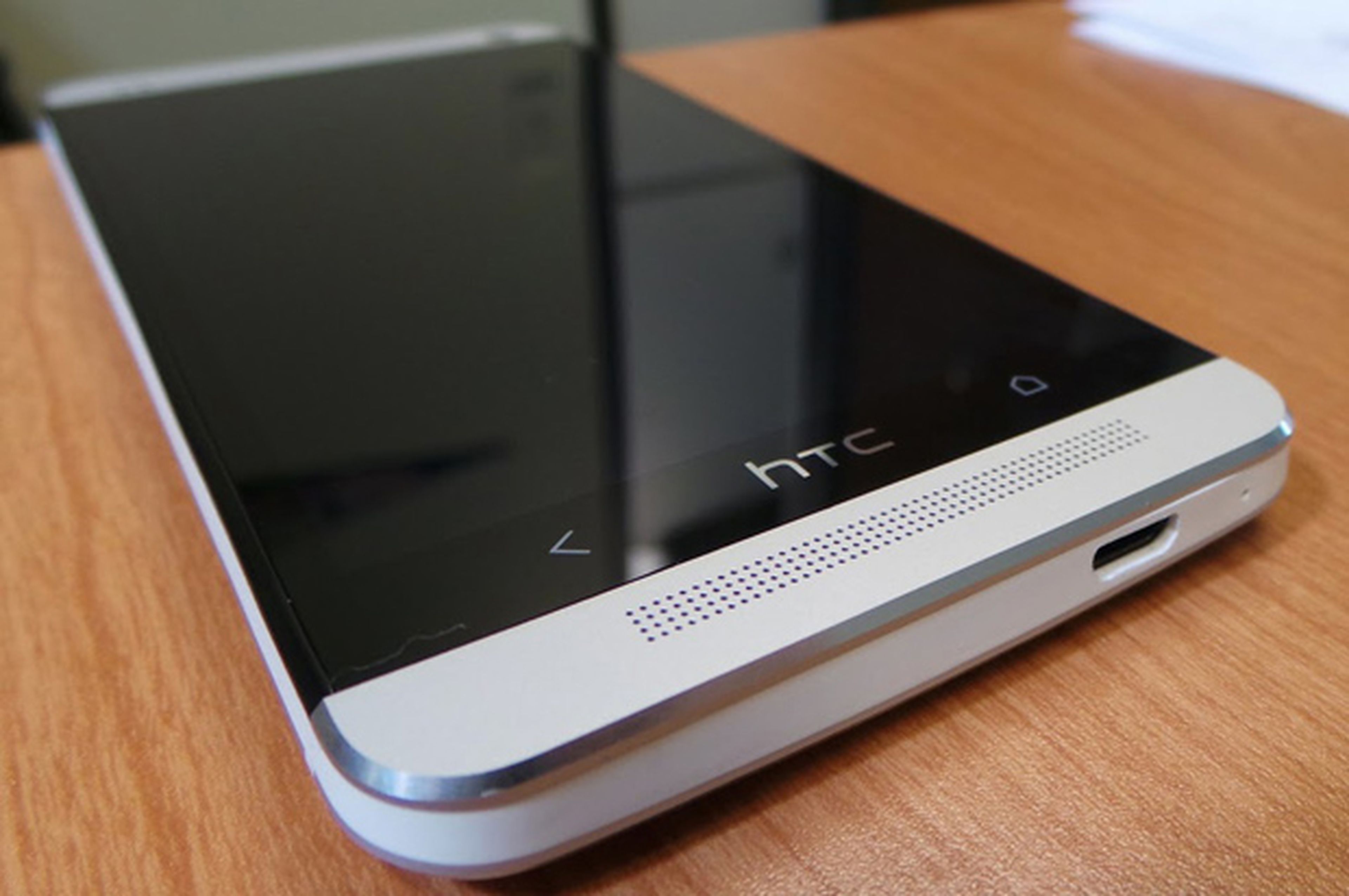 HTC One Max podría ver la luz el próximo 15 de Octubre