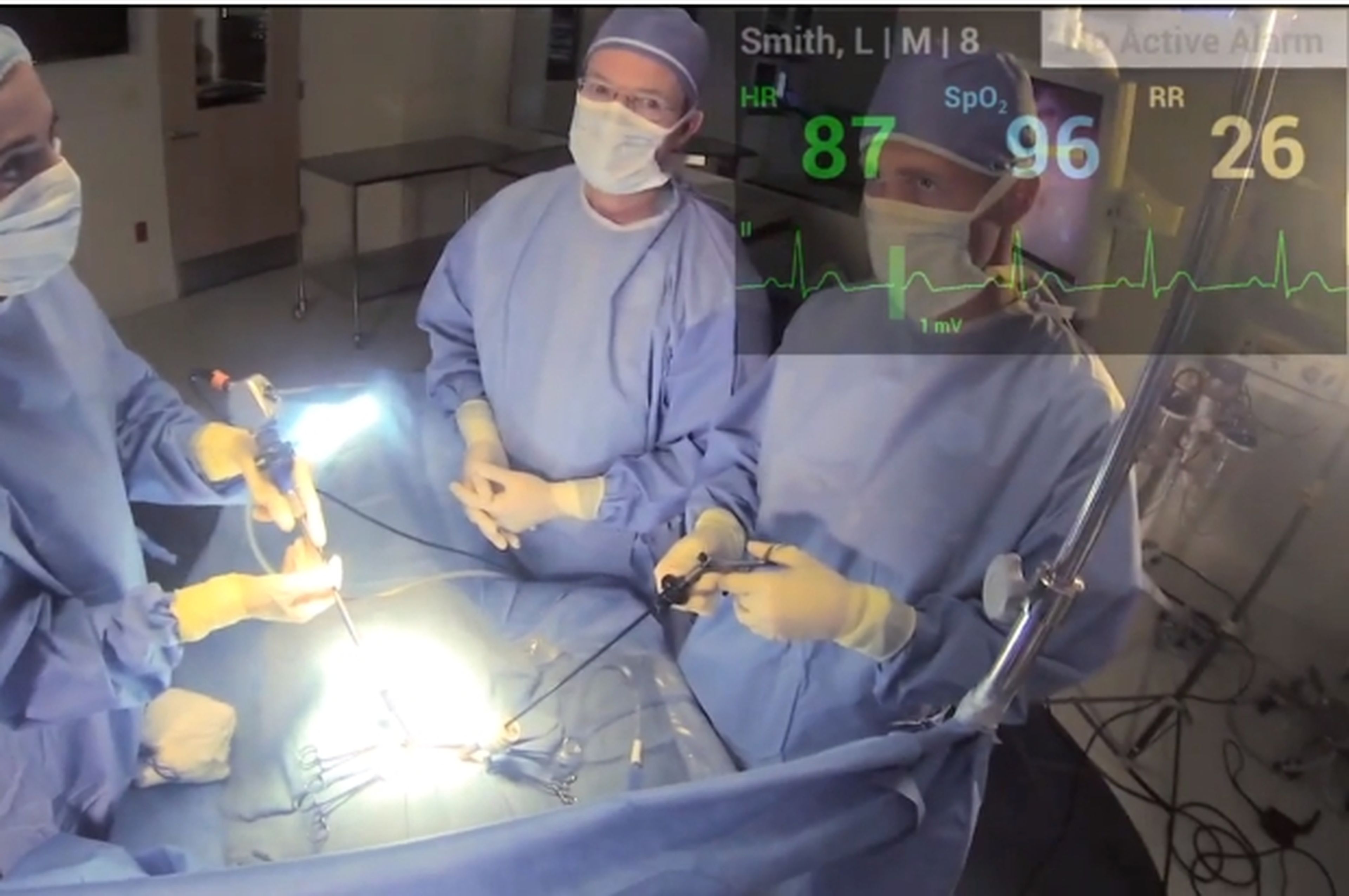 Philips y Accenture desarrollan prototipo para usar Google Glass en las operaciones quirúrgicas