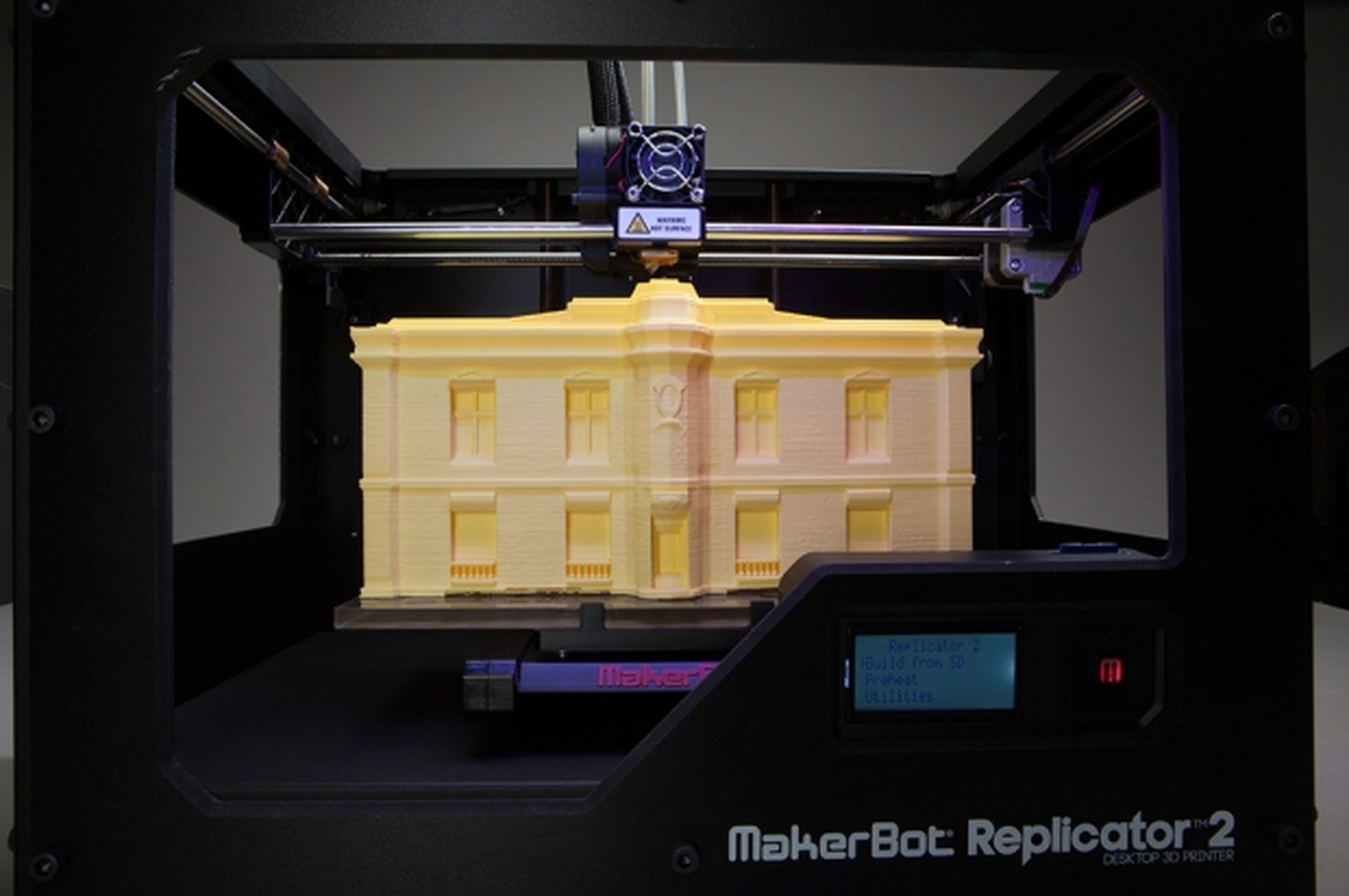 bq distribuye en España la impresora 3D MakerBot Replicator 2