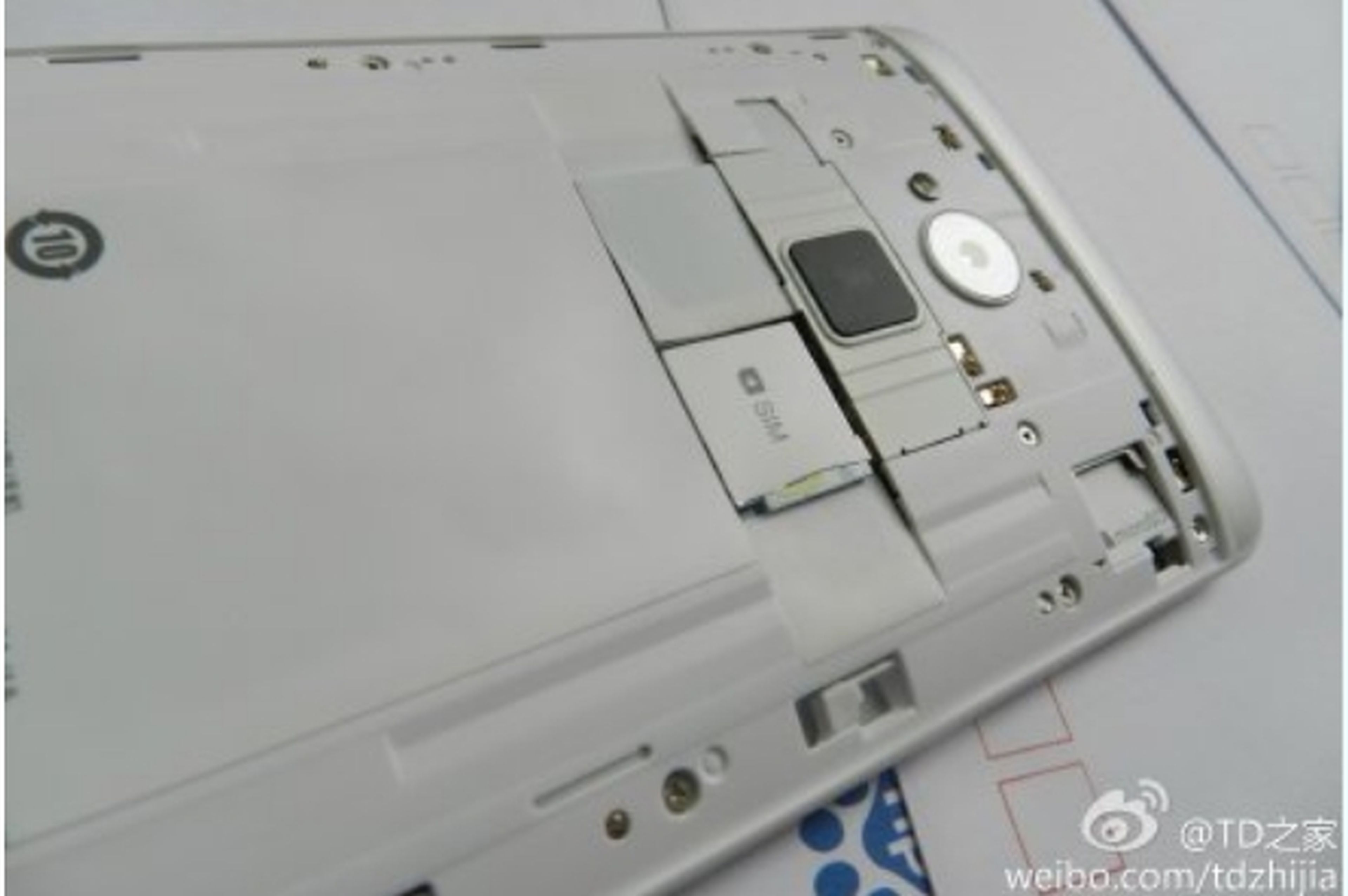 HTC One Max con lector de huellas confirmado