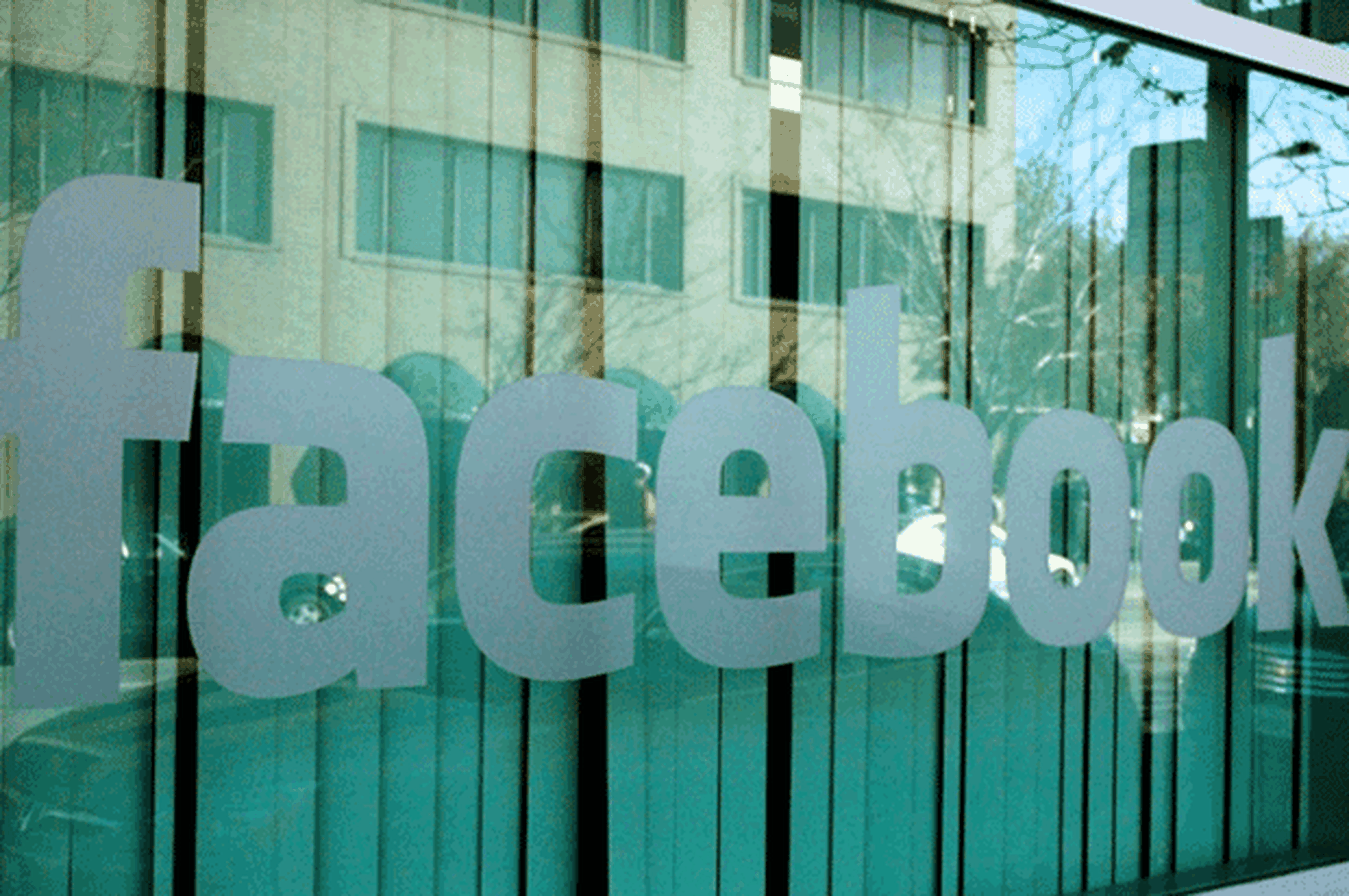 Facebook planea adquirir Snapchat