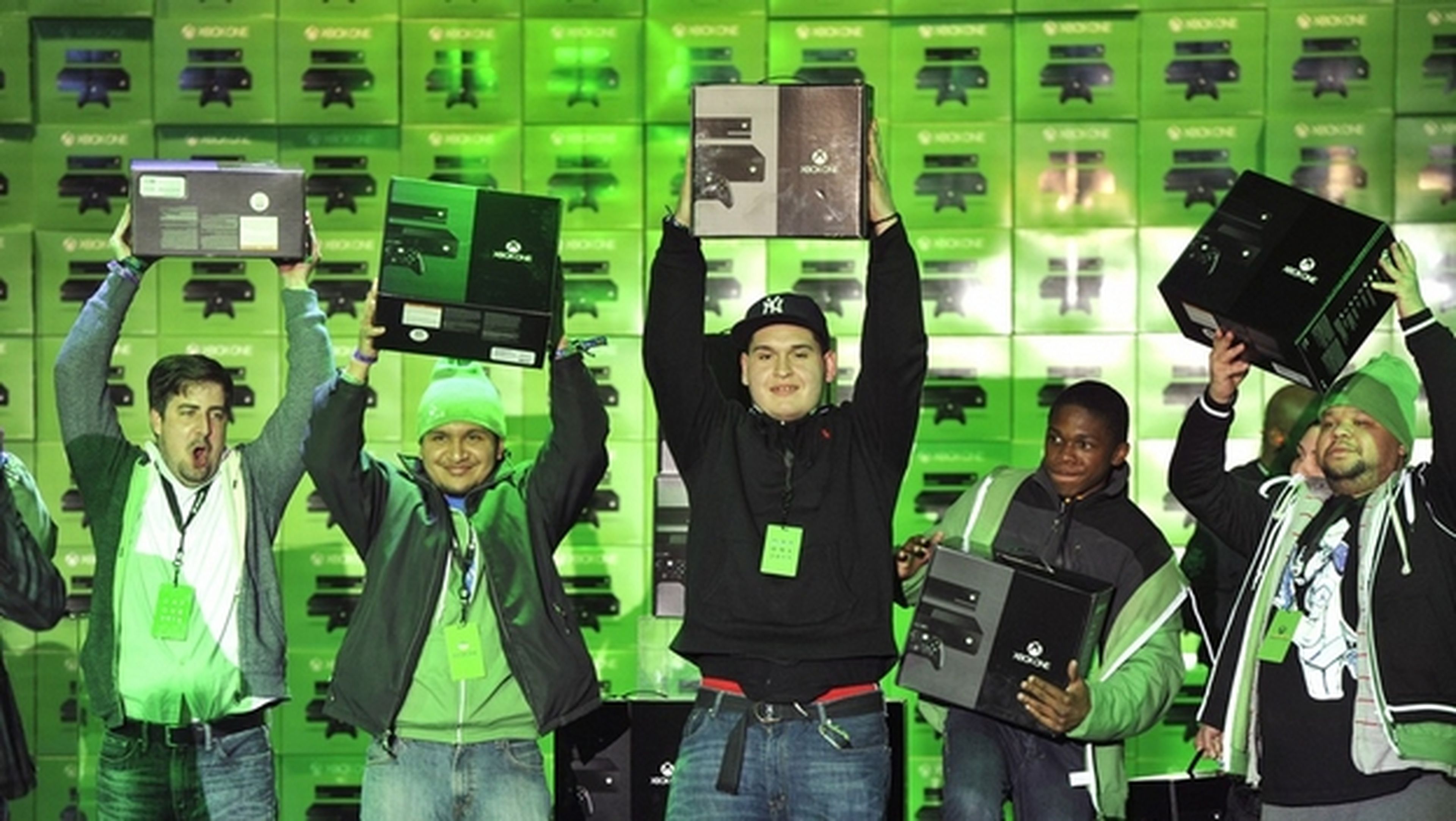 Roban la Xbox One a compradores que hacían cola de madrugada