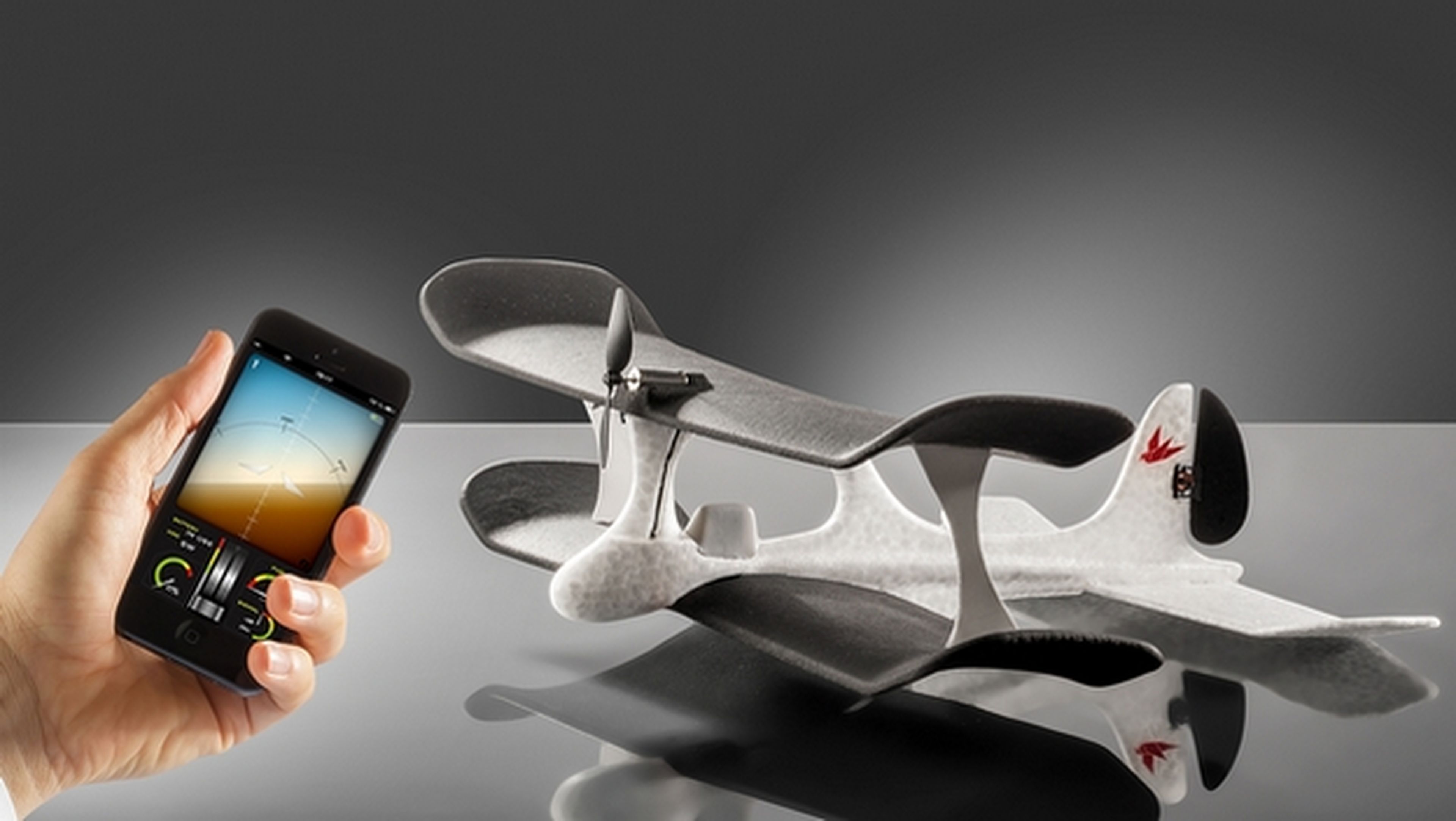 SmartPlane, el avión a control remoto que manejas con el móvil