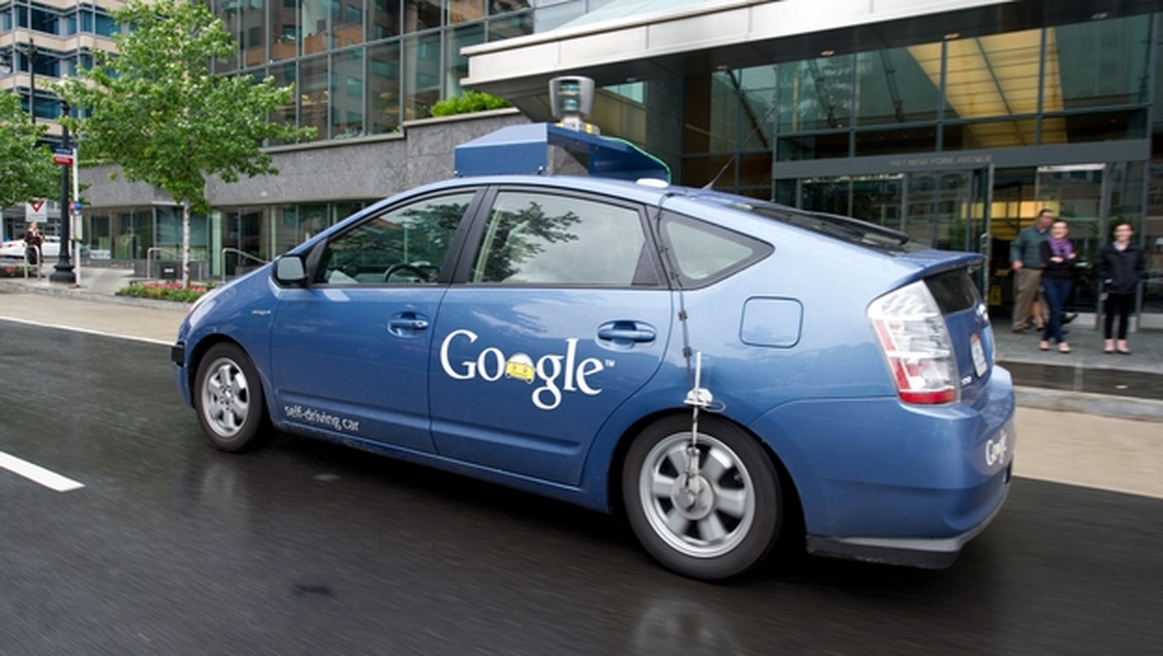 Patente de Google ofrece transporte gratis en coche sin conductor de Google, para llevarte a tiendas o locales de ocio