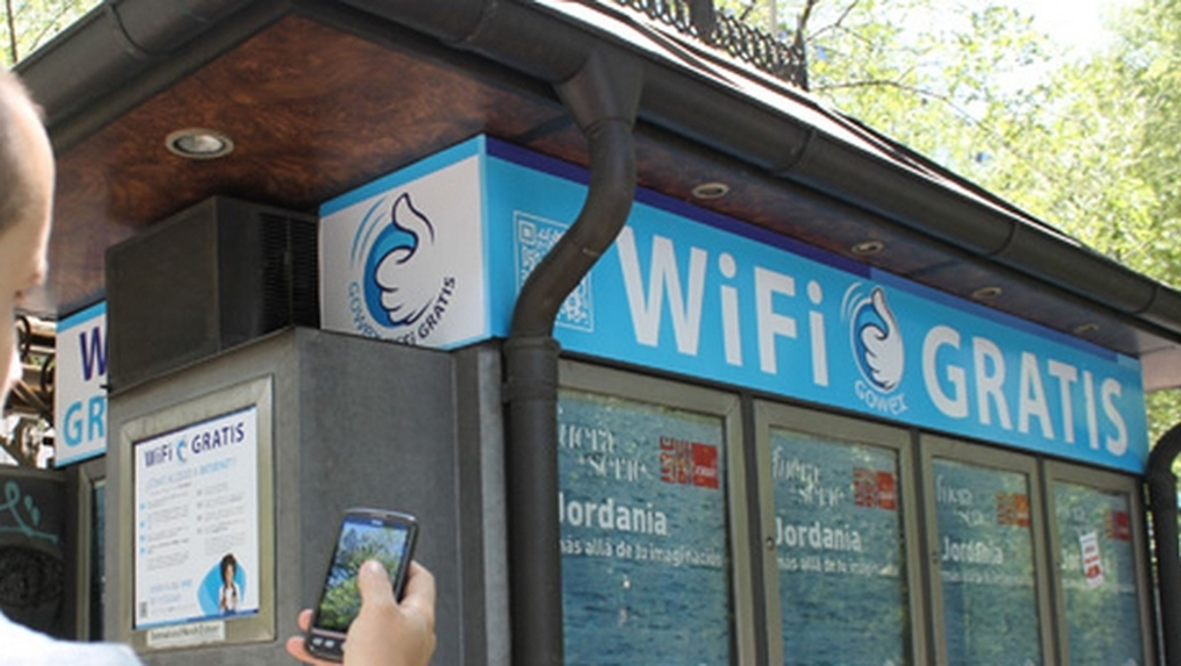Los quioscos de Barcelona, en colaboración con GOWEX, ofrecerán Wi-Fi gratis