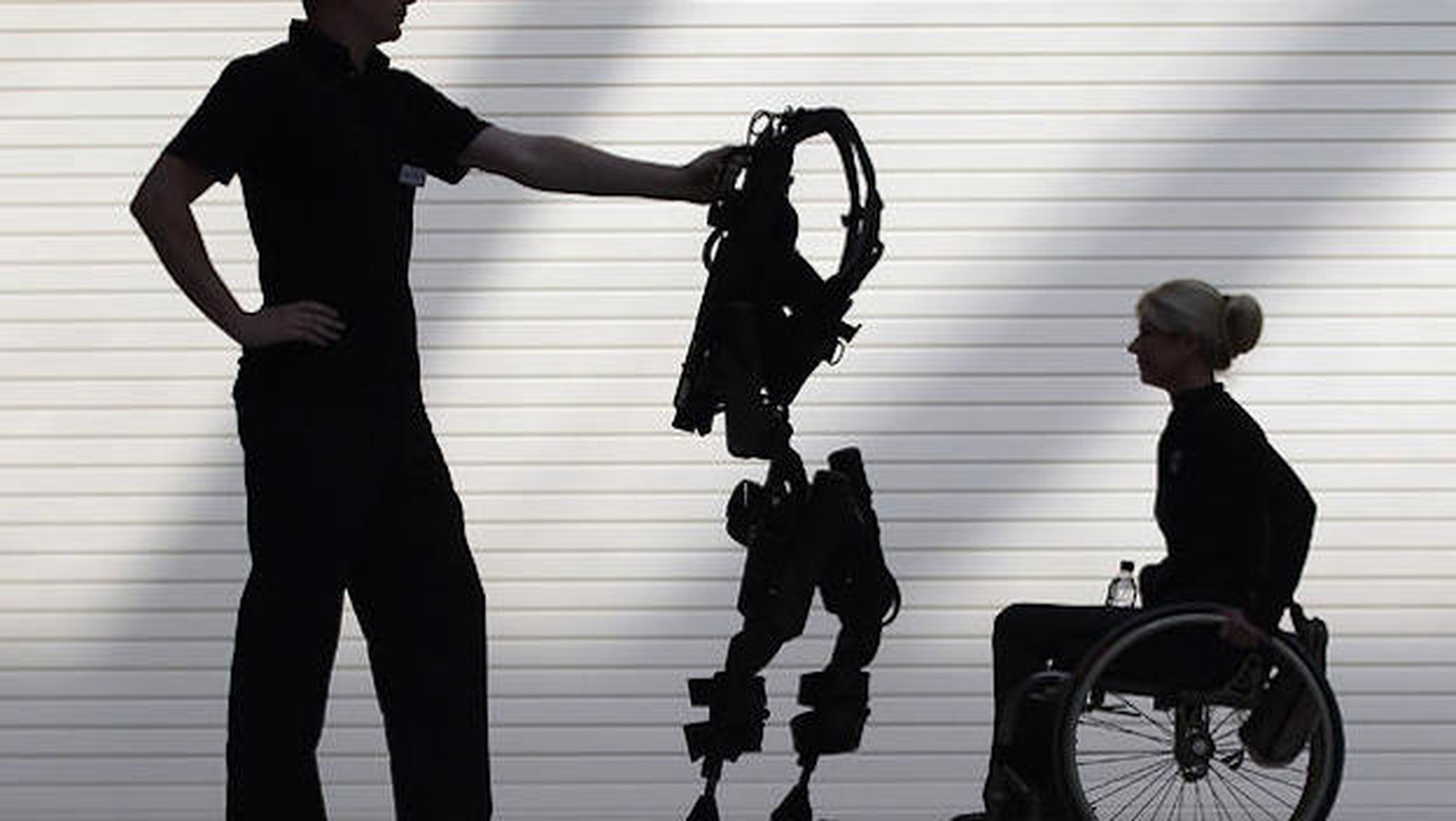 Exoesqueleto impreso en 3D ayuda a mujer a caminar /GETTY IMAGES