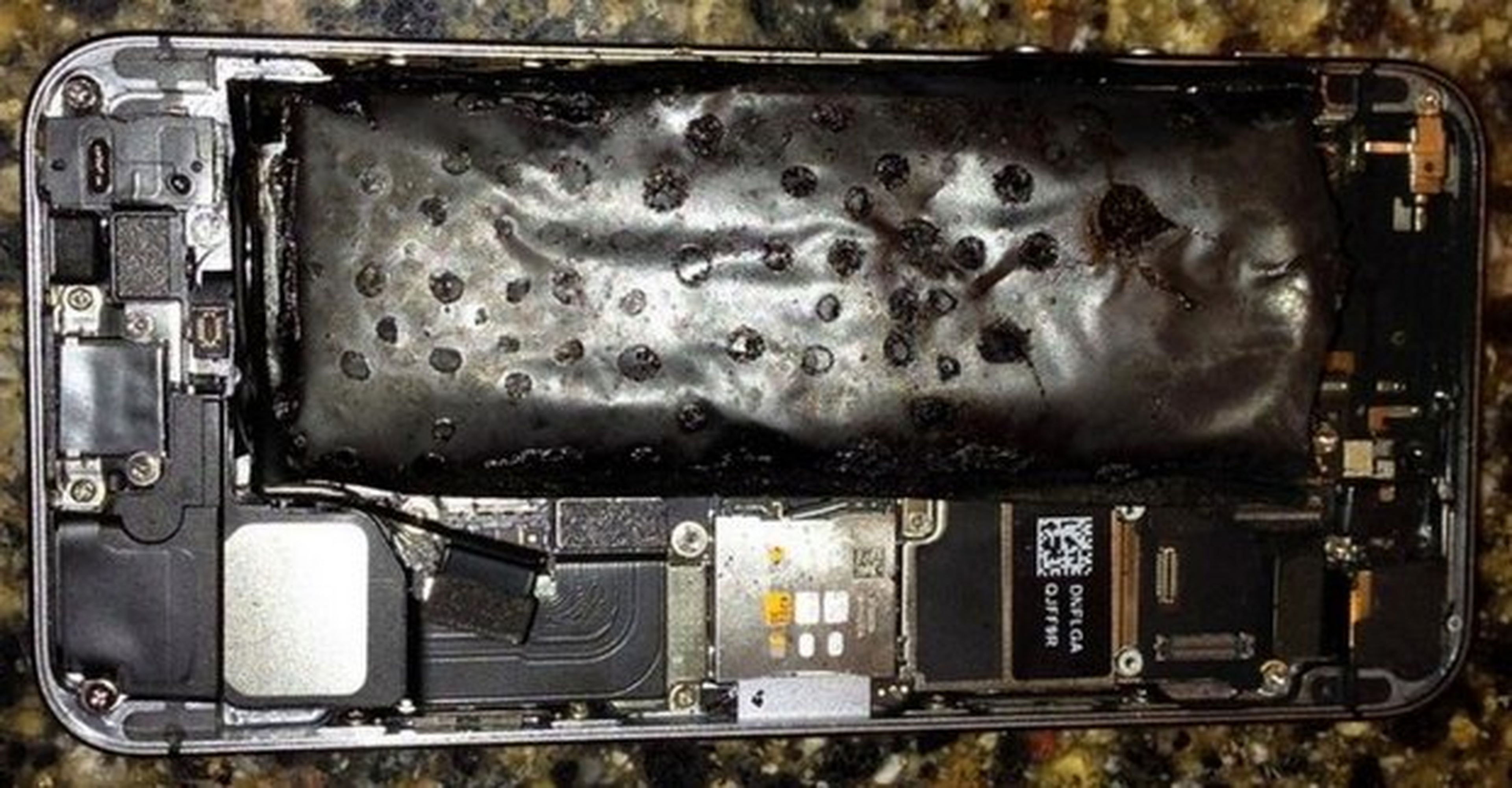 iPhone 5S batería quemada