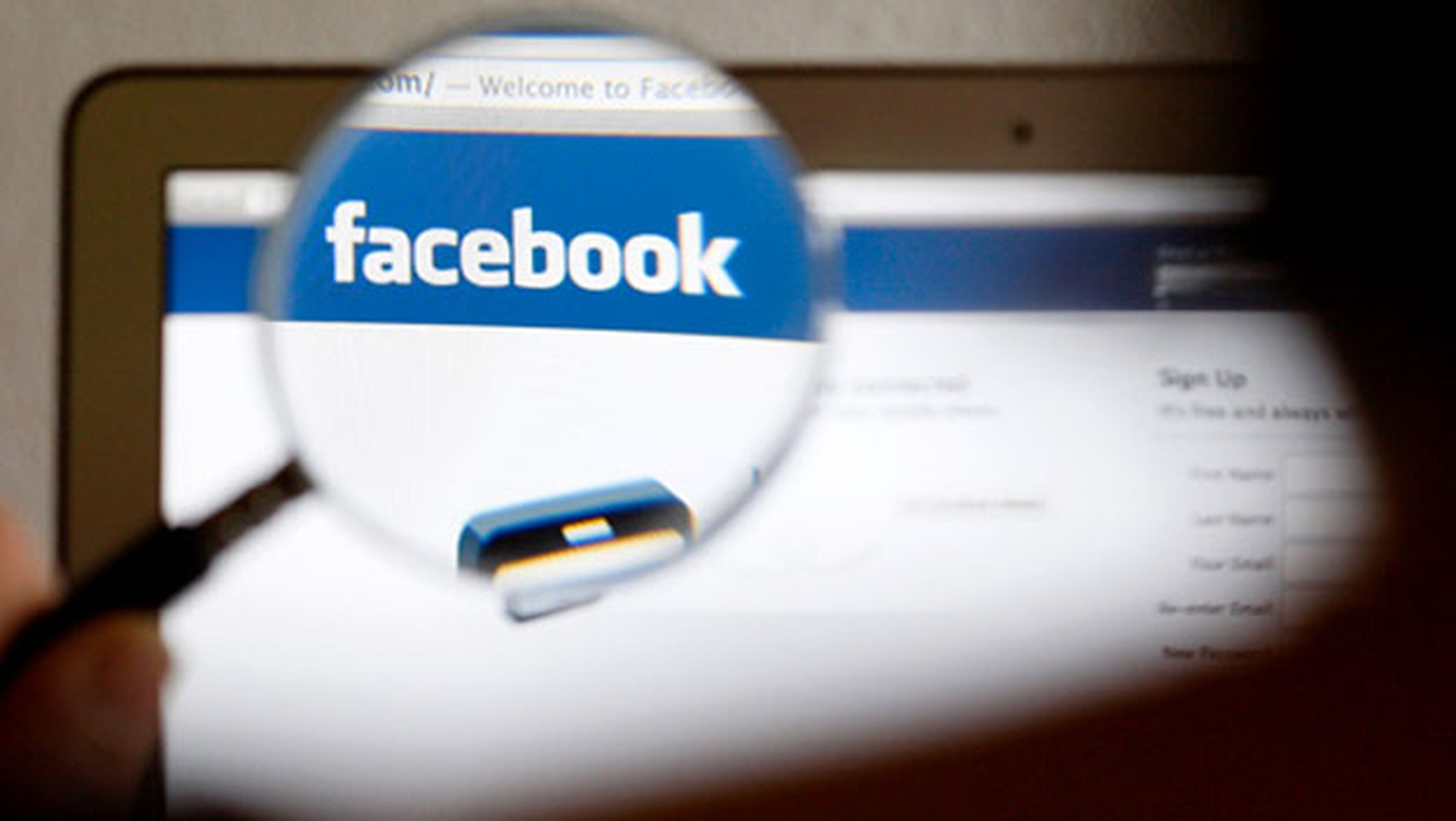 Troyano promete vídeos de tus amigos de Facebook desnudos