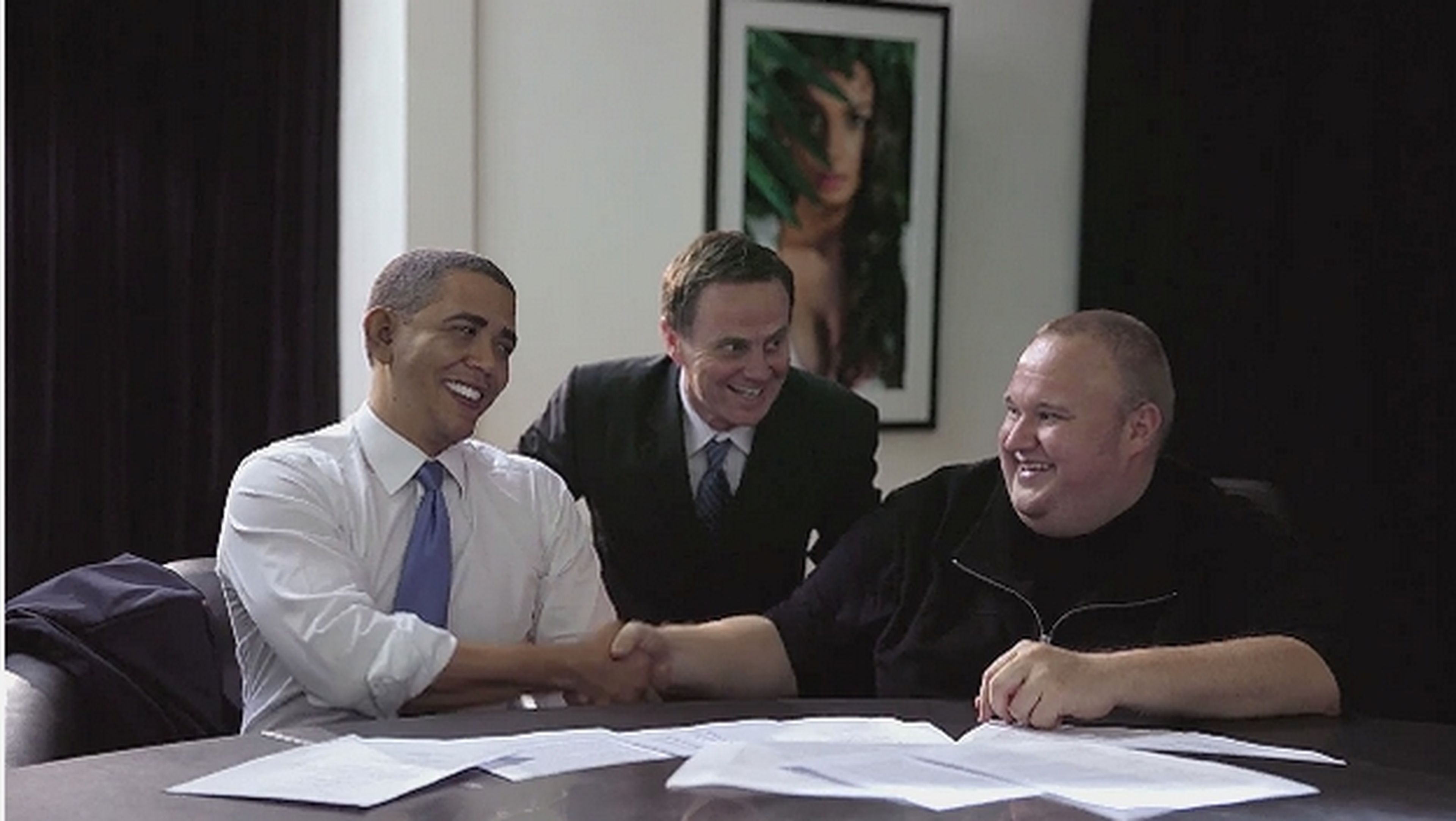 Kit Dotcom presenta su partido político Internet Party, con un vídeo parodia de Barack Obama.