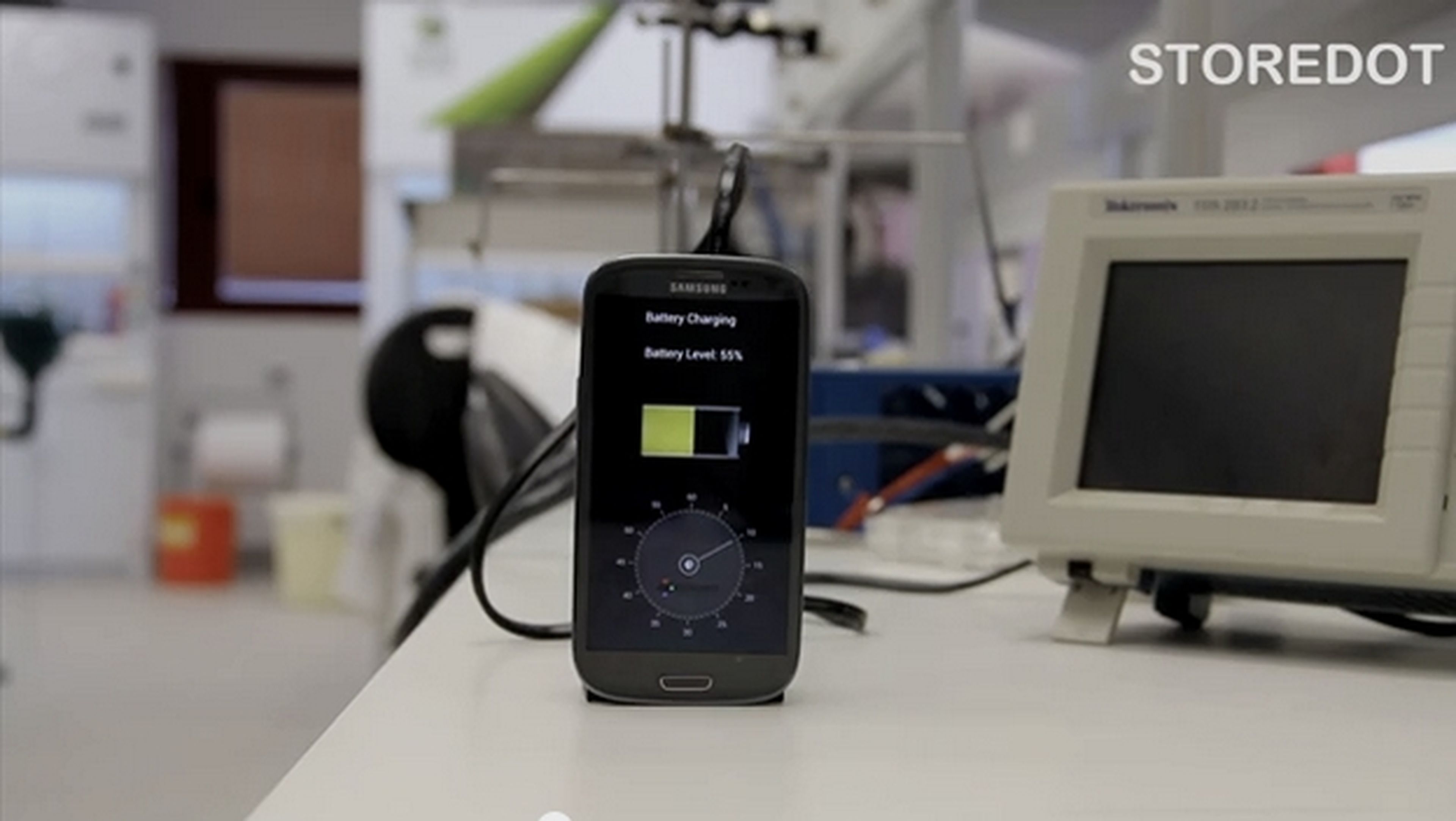 StoreDot carga la batería del móvil en 30 segundos, gracias a los semiconductores biológicos