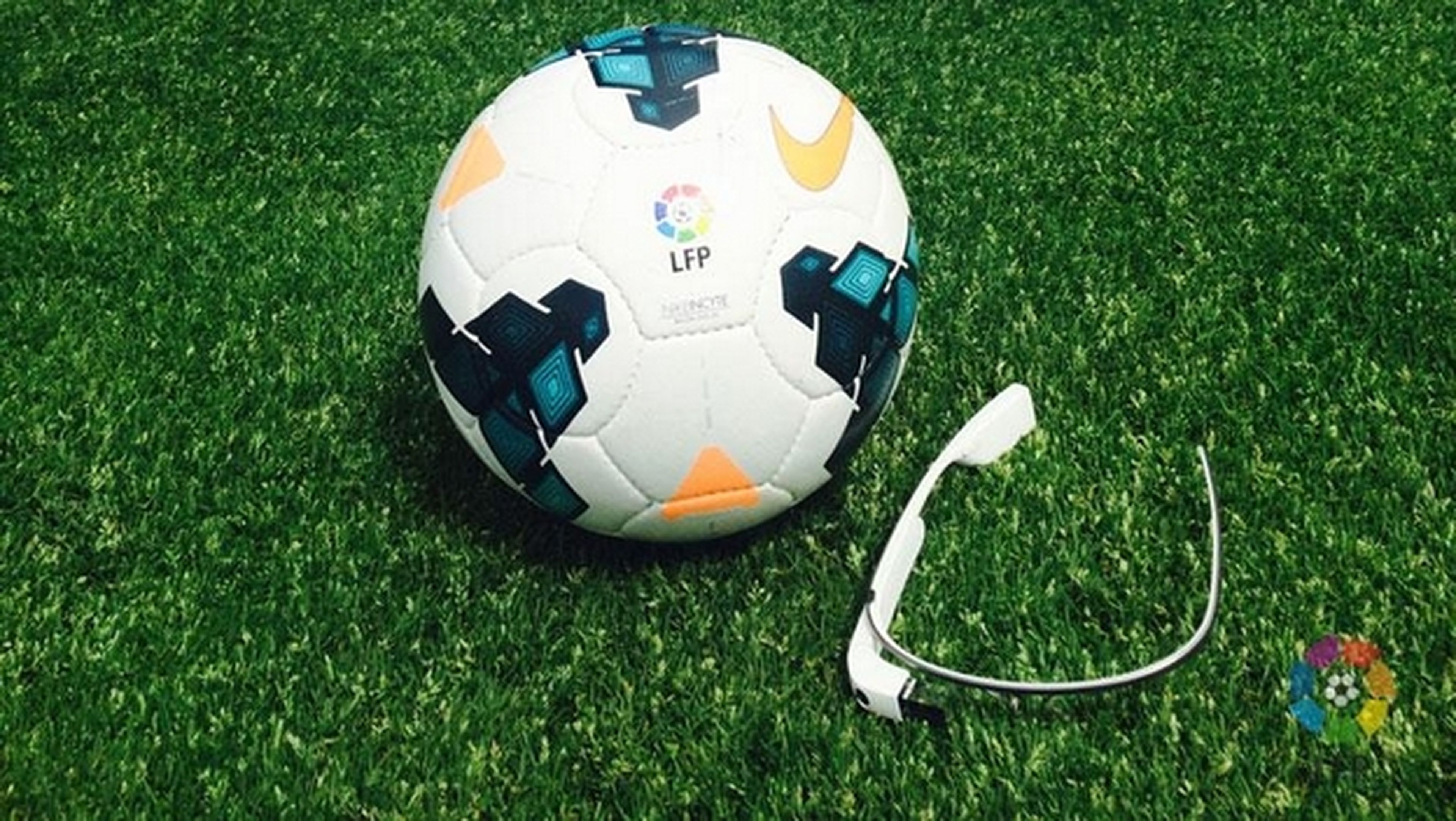 Un entrenador de Primera División de la Liga de Fútbol Española usará Google Glass en un partido de la jornada 33.