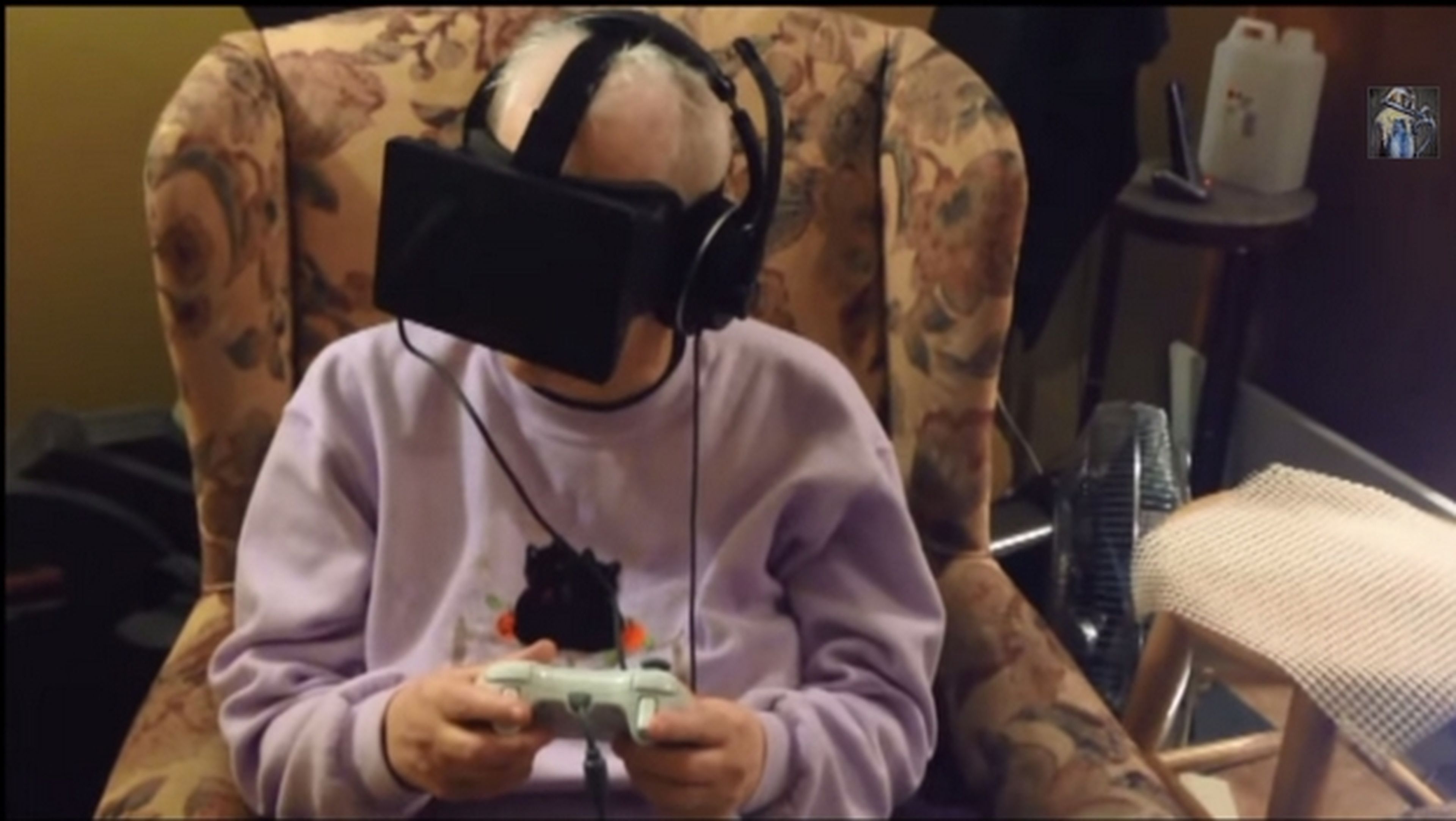 Anciana enferma de cáncer cumple último deseo antes de morir, gracias a las gafas de realidad virtual Oculus Rift.