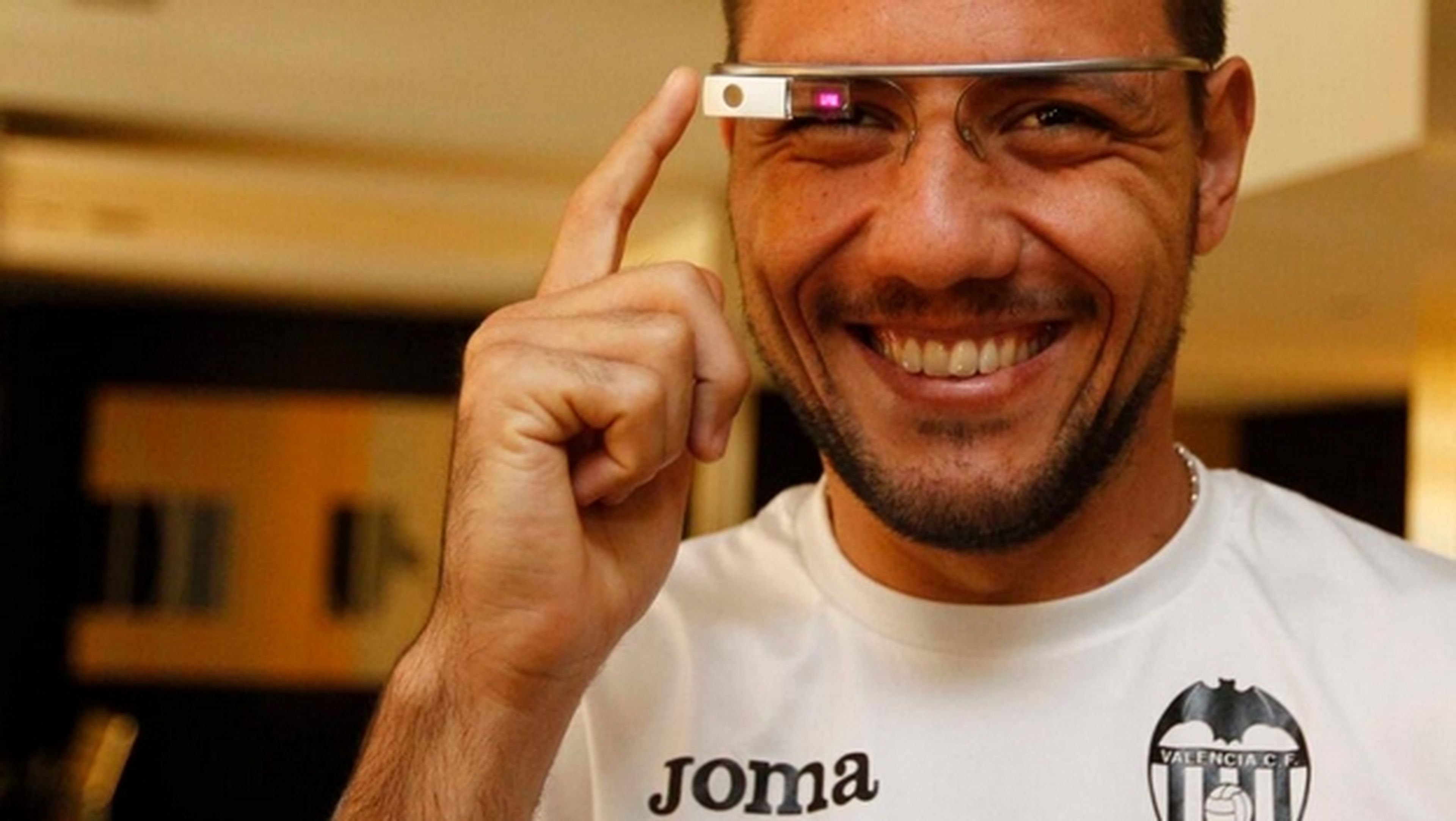 Jugadores del Valencia C.F. han usado unas Google Glass durante el partido de fútbol de la Liga española, contra el Real Madrid.