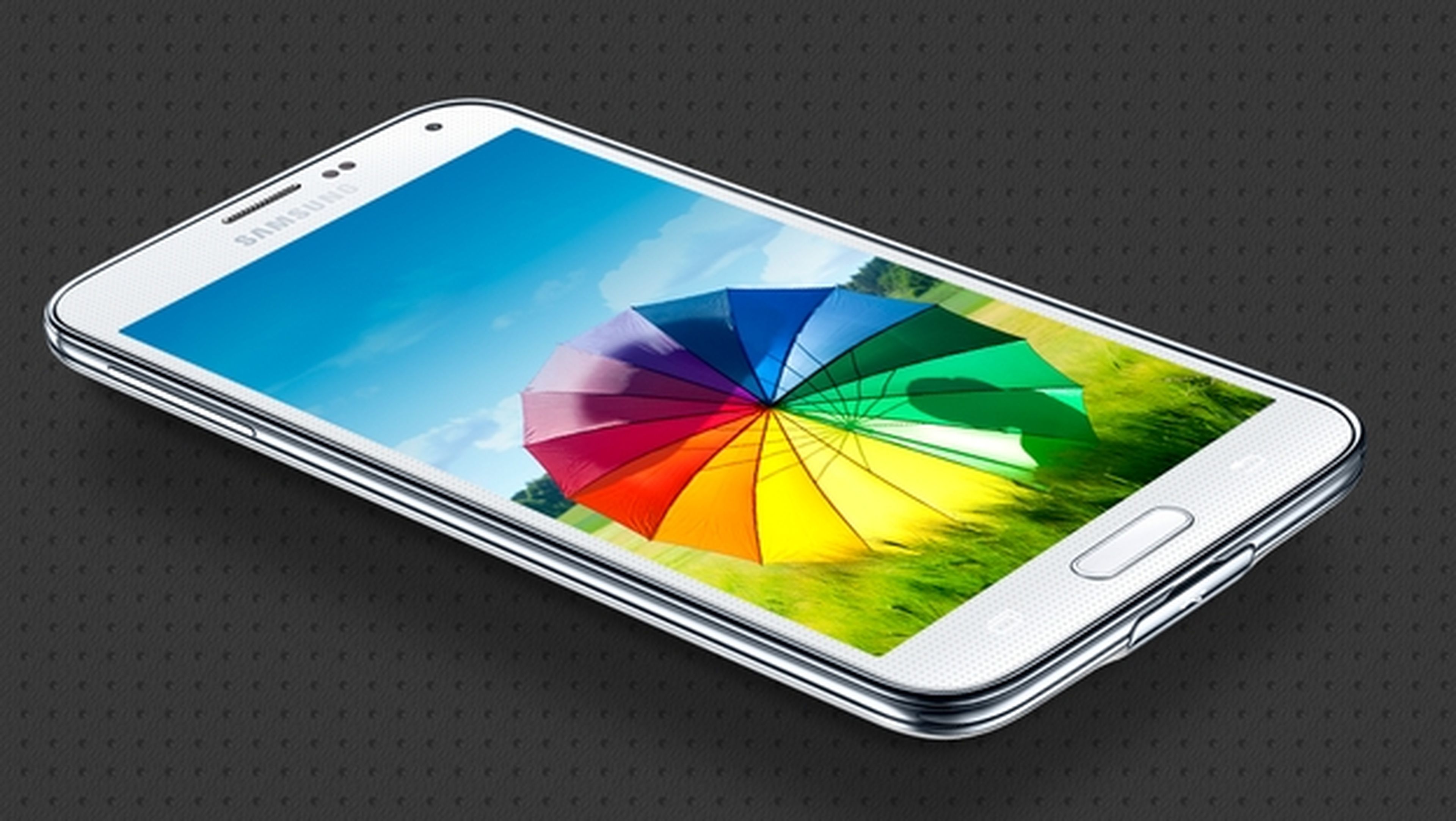 Llega la primera actualización del Samsung Galaxy S5, el primer update que añade mejoras en la cámara y el lector de huellas.
