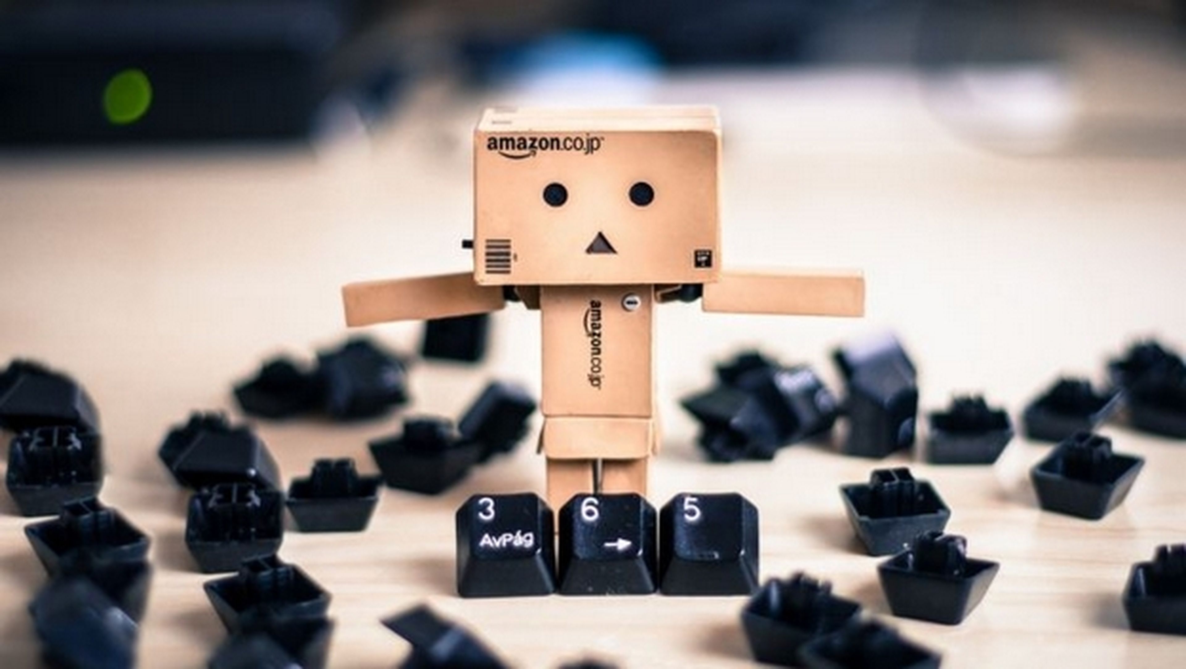 Amazon retira la licencia de venta a fabricante que denunció a cliente por una review negativa