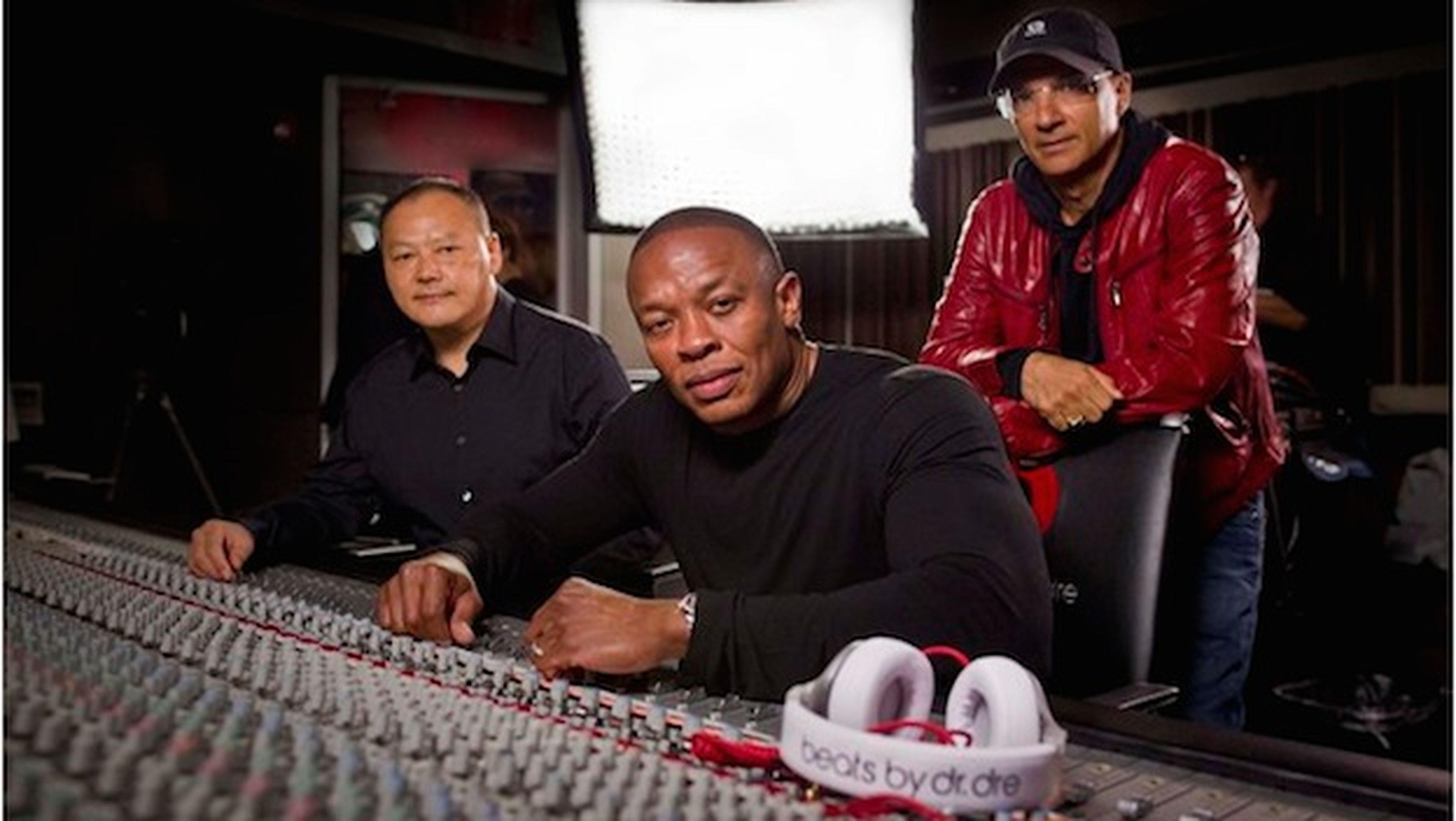 Dr. Dre y Jimmy Iovine podrían formar parte del equipo de Apple