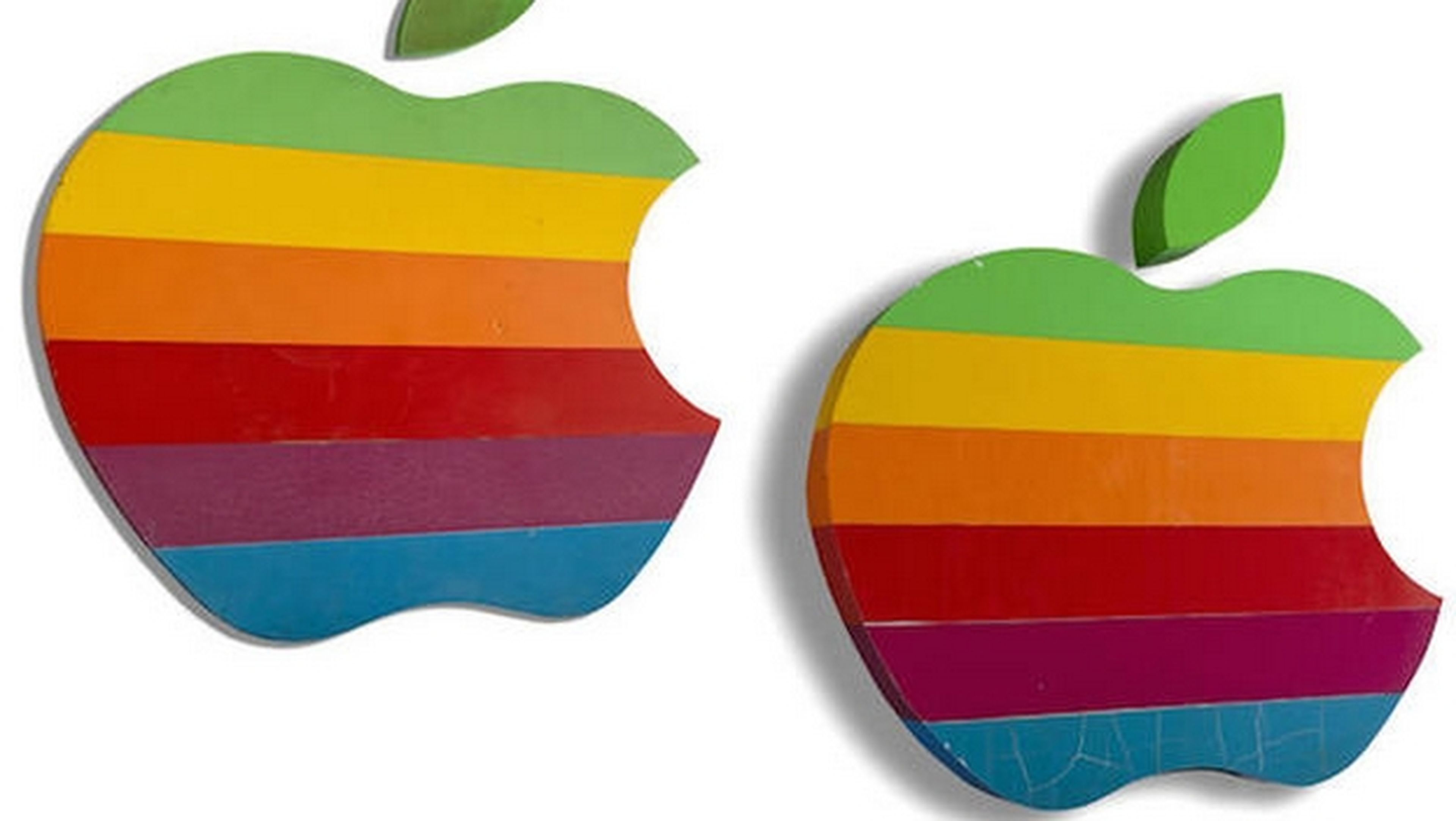 Subastan carteles originales logo de Apple arco iris. La puja empieza en 10.000 dólares.