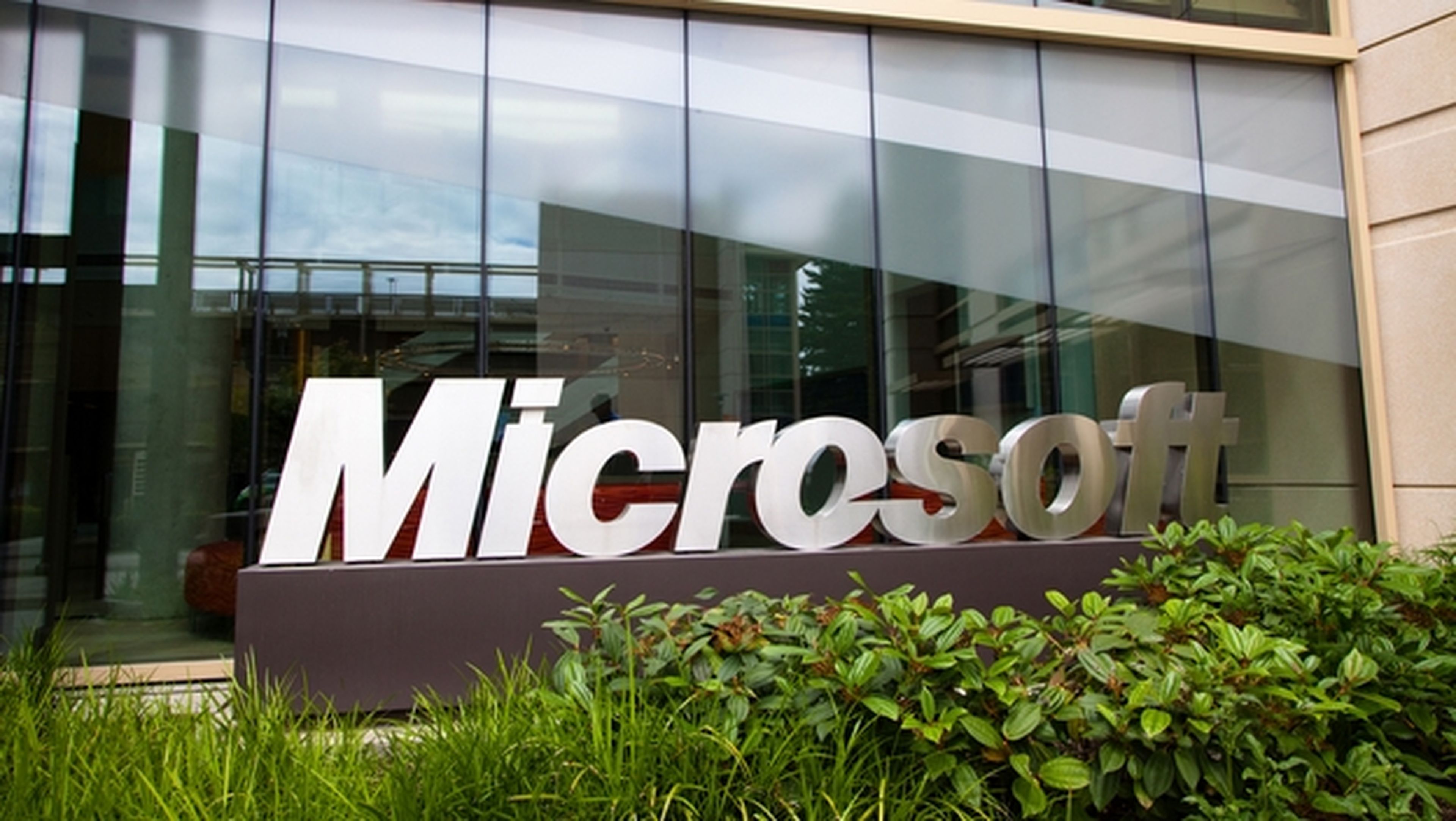 Microsoft despide a 18.000 empleados de Nokia y Xbox.
