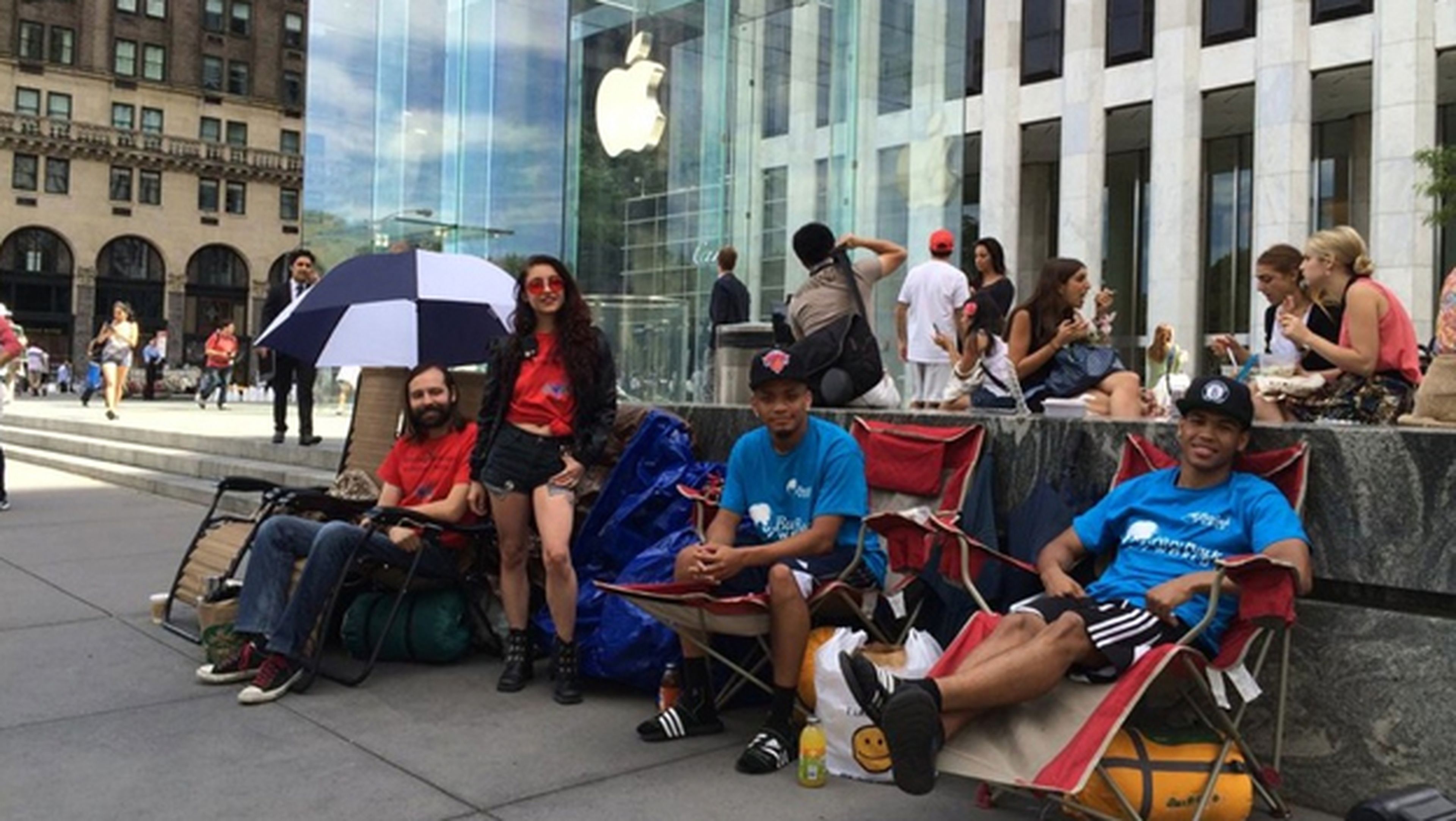 iPhone 6: La gente ya hace cola en NYC para comprárselo