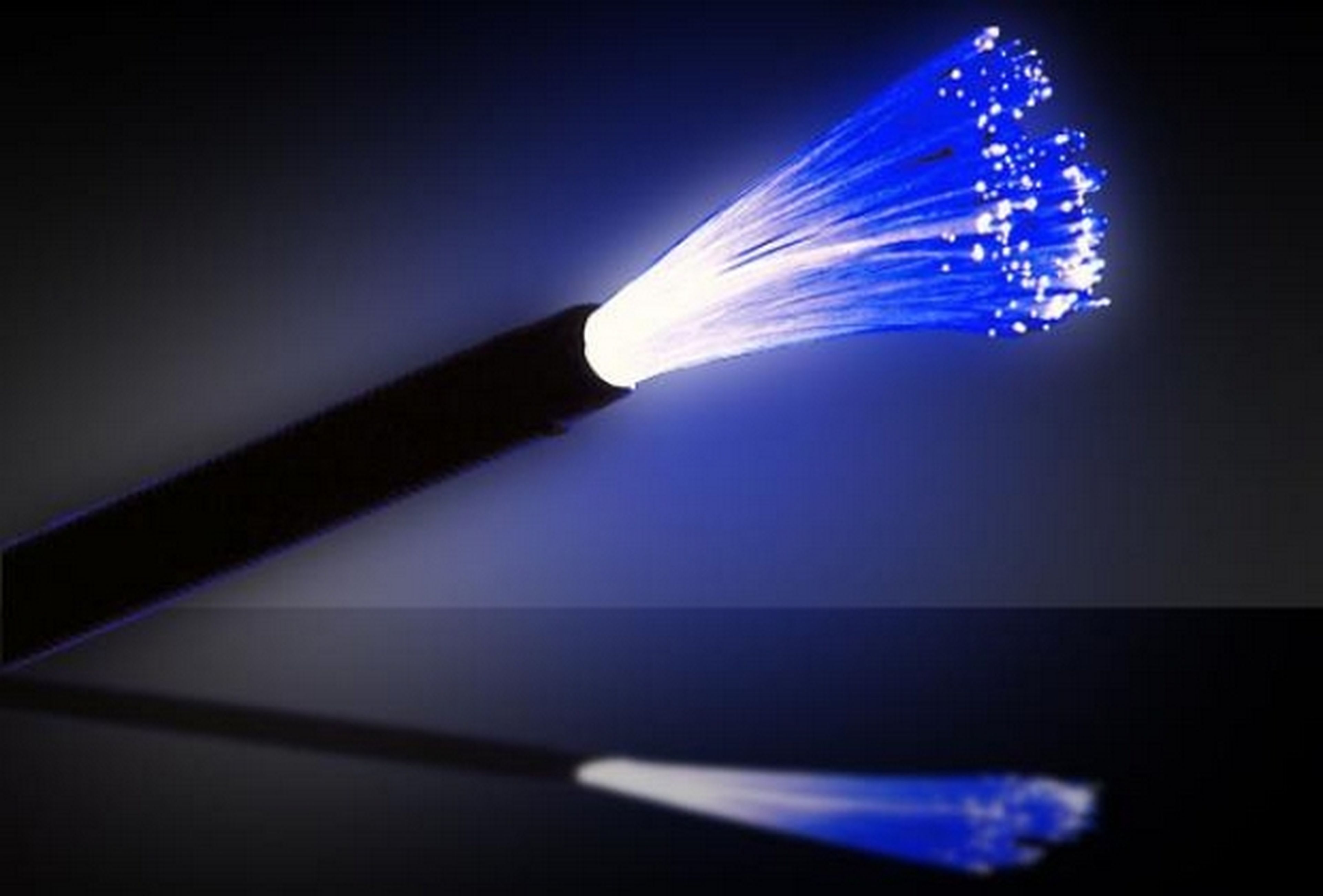 Telefónica podría ofrecer fibra con 1000 MB en 2015