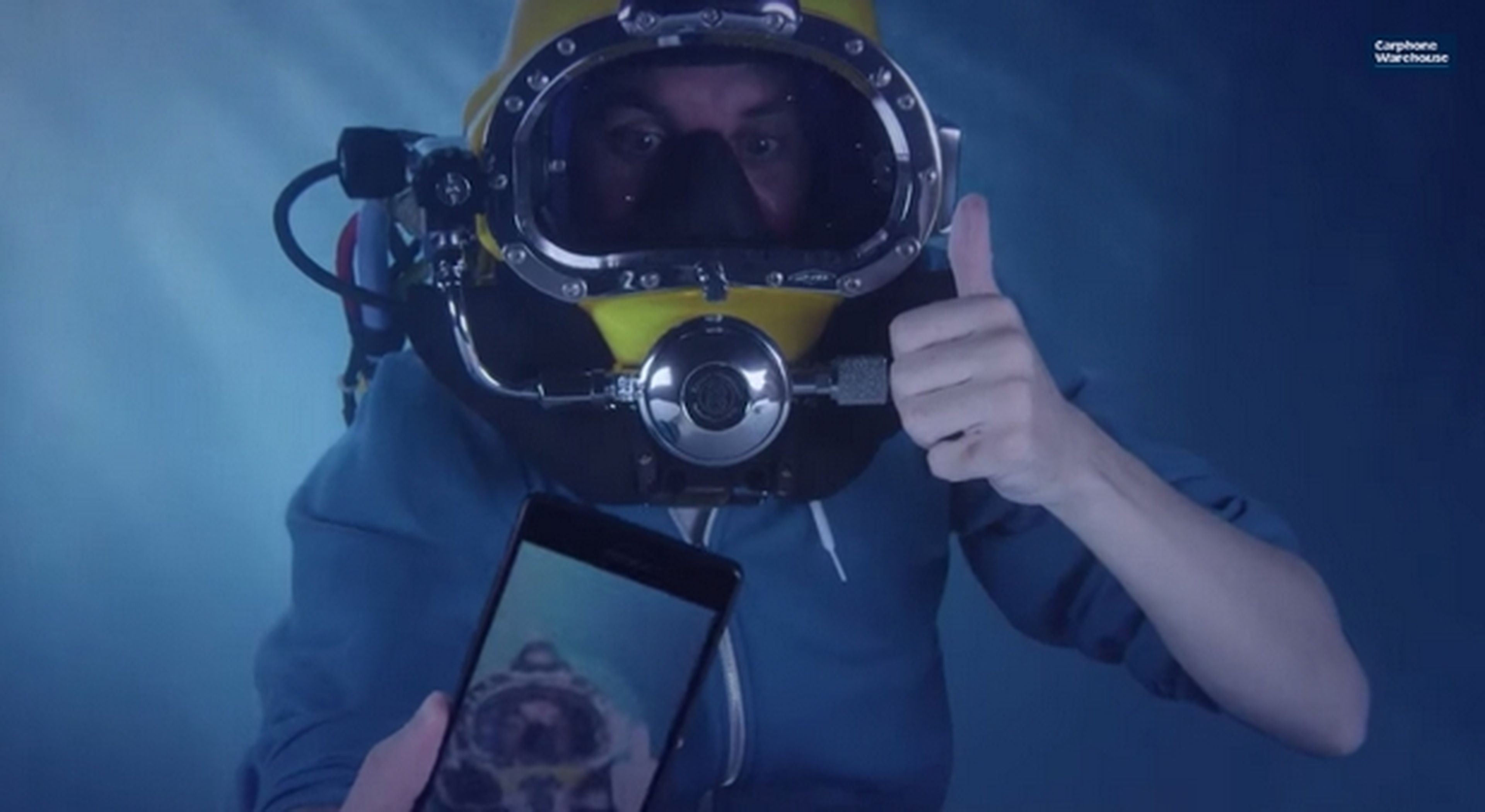 Unboxing bajo el agua del Sony Xperia Z3