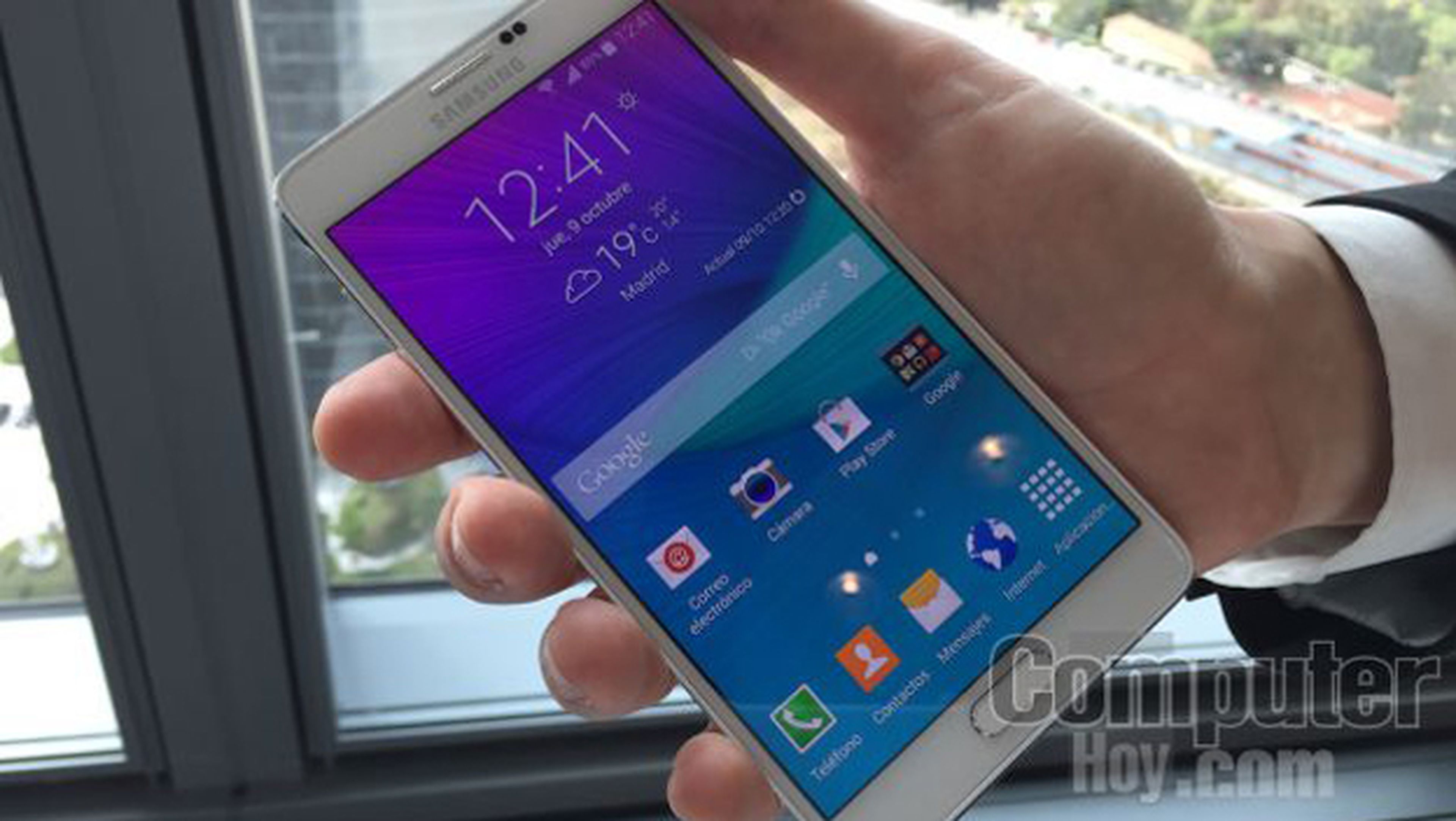 Samsung Galaxy Note 4 es ya el phablet QHD con mejor batería