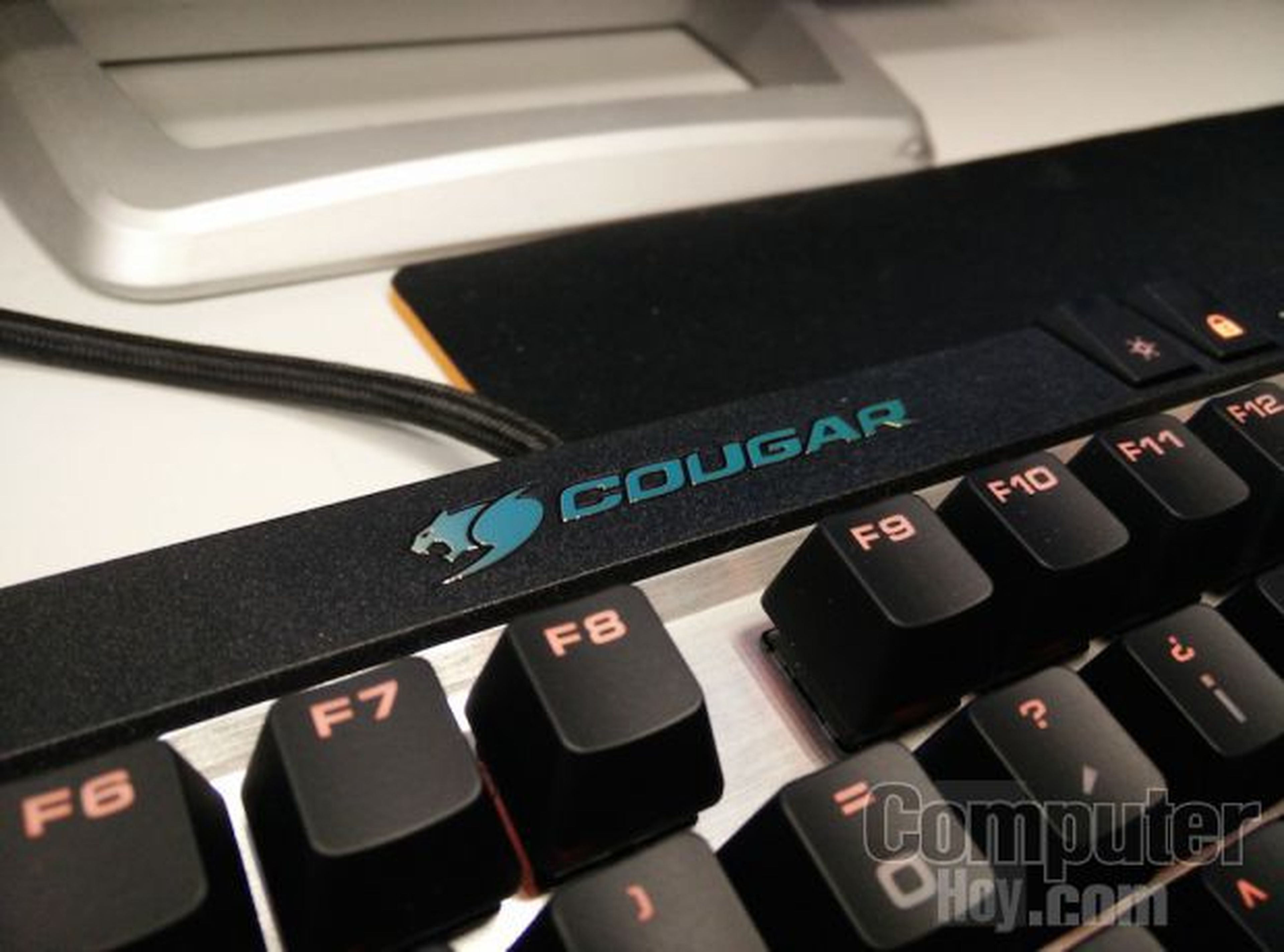 Análisis del Cougar 700K, el teclado de gaming profesional