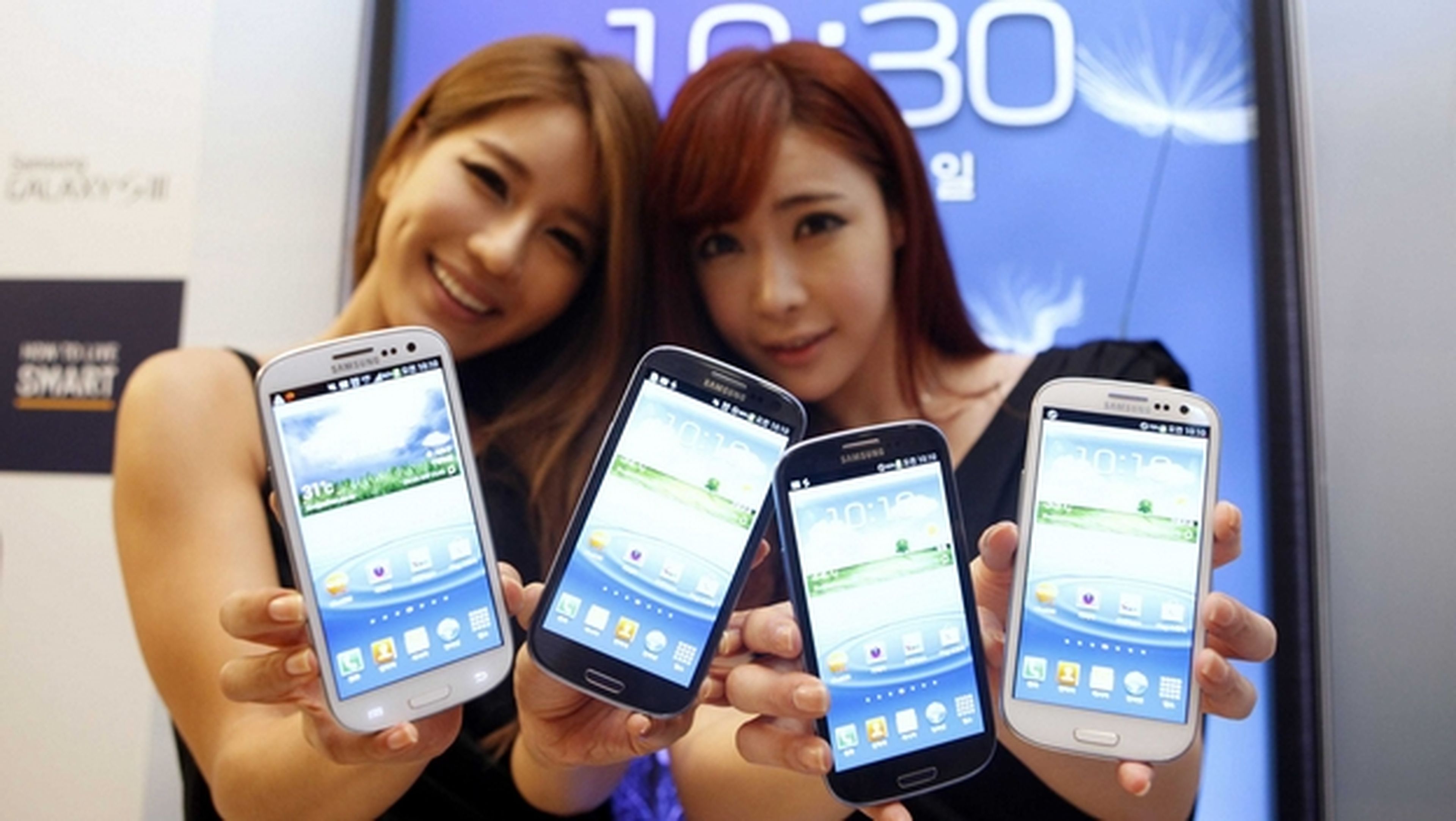Samsung reducirá un 30% su catálogo de smartphones en 2015 y se centrará en las pantallas curvas.