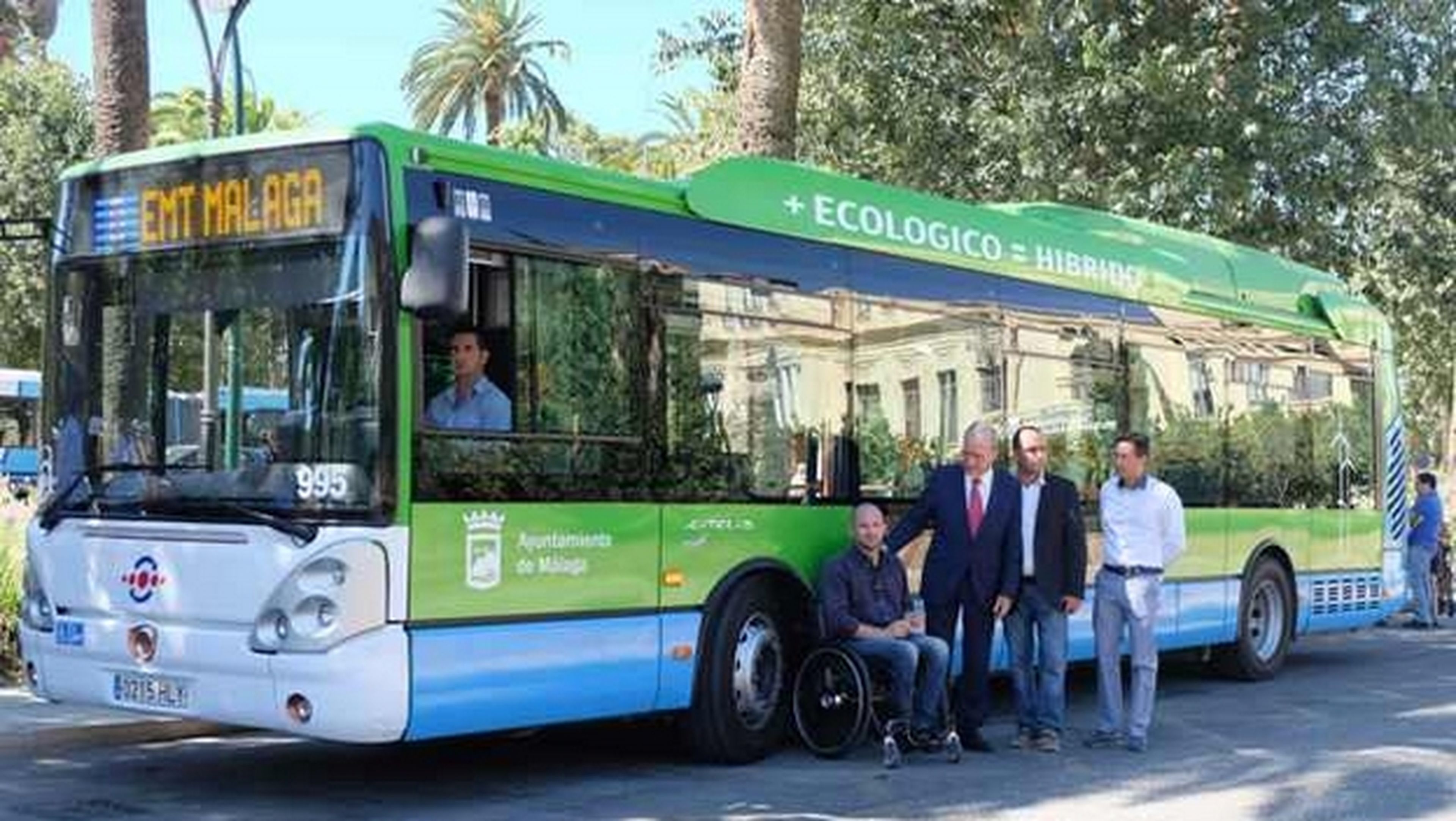Autobuses urbanos de Málaga incorporarán cargadores USB para recargar el smartphone o la tablet.