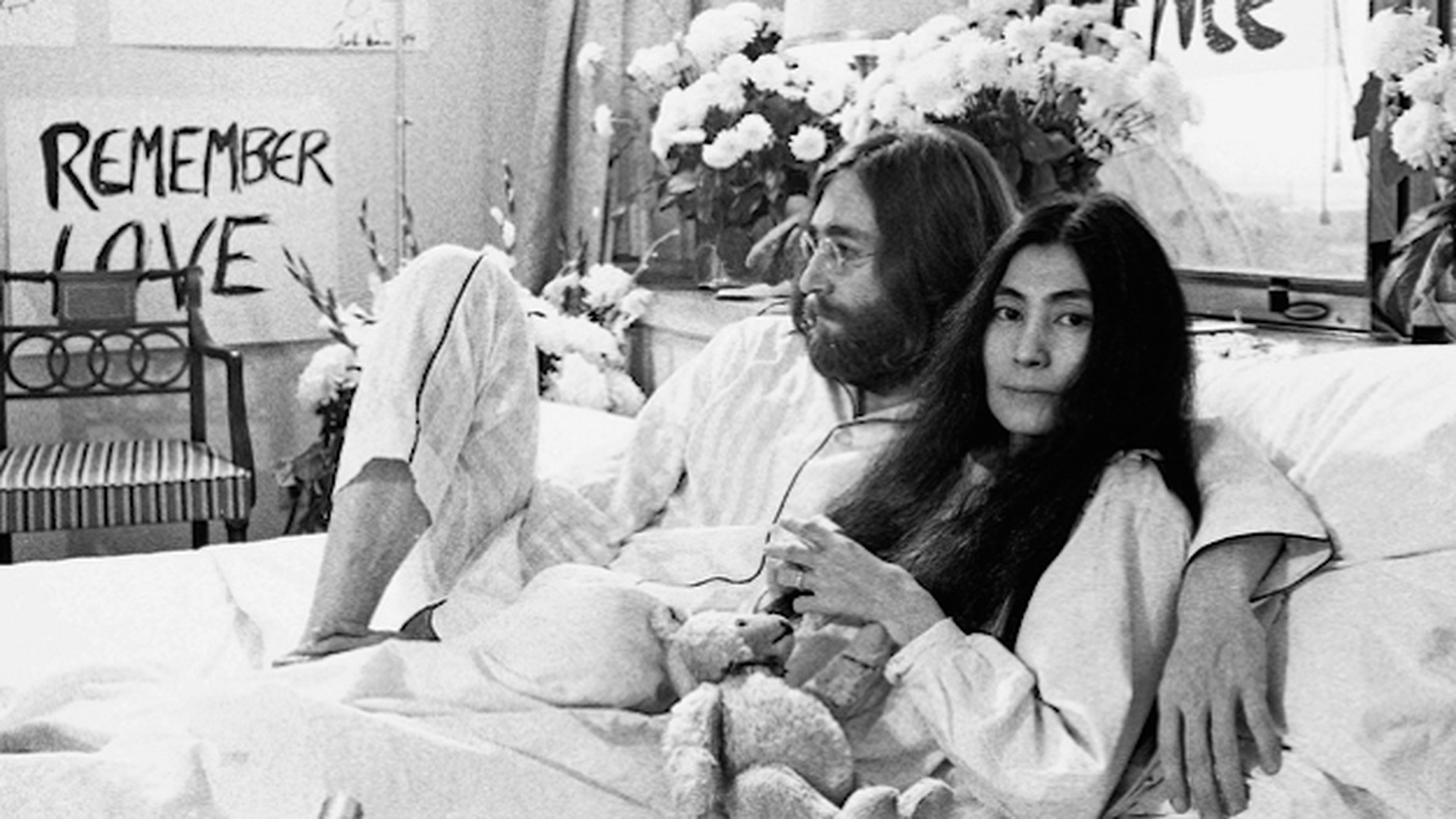 Una canción "Woman" regalo de Lenon a Yoko Ono
