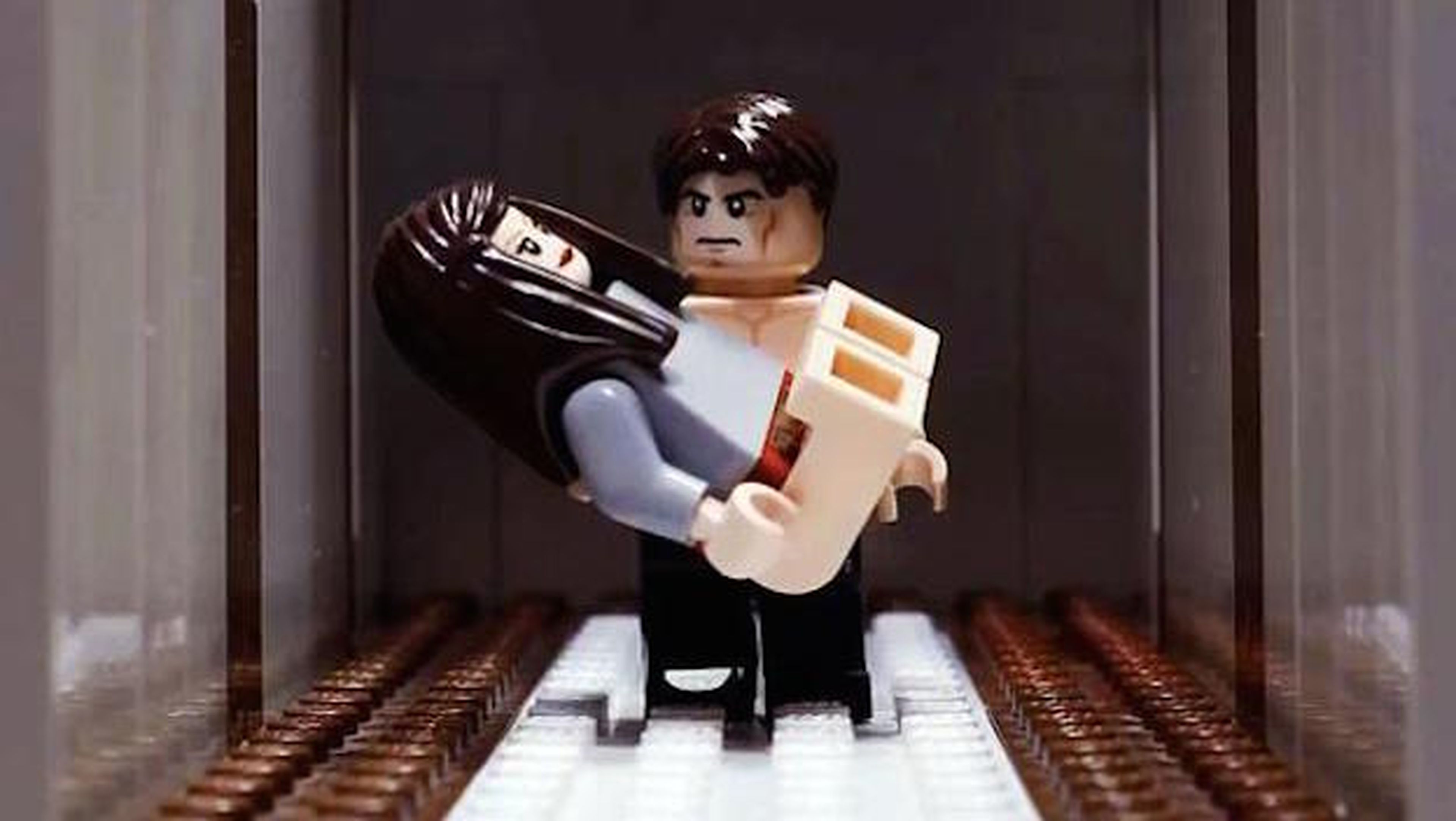 Escena del trailer de 50 sombras de Grey protagonizado por muñecos de Lego