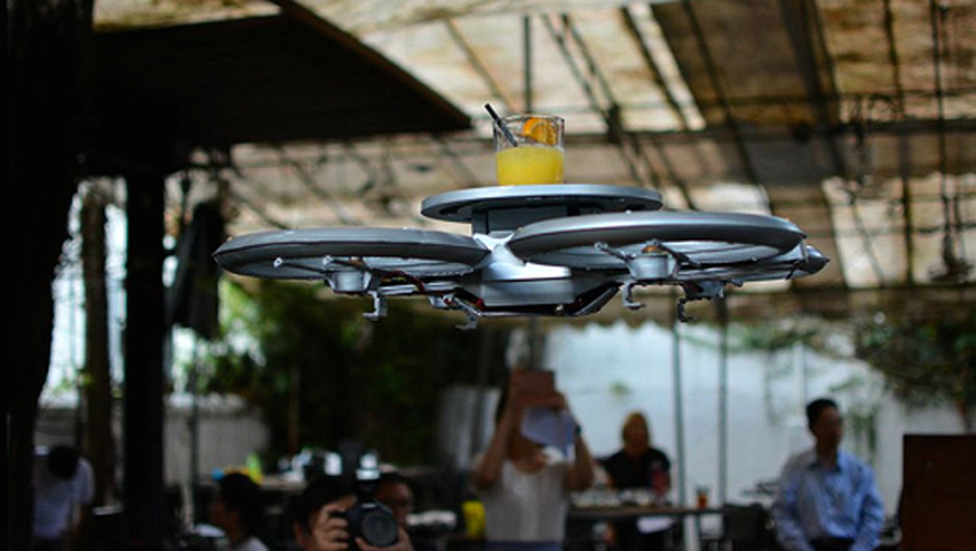 Un restaurante planea sustituir sus camareros por drones