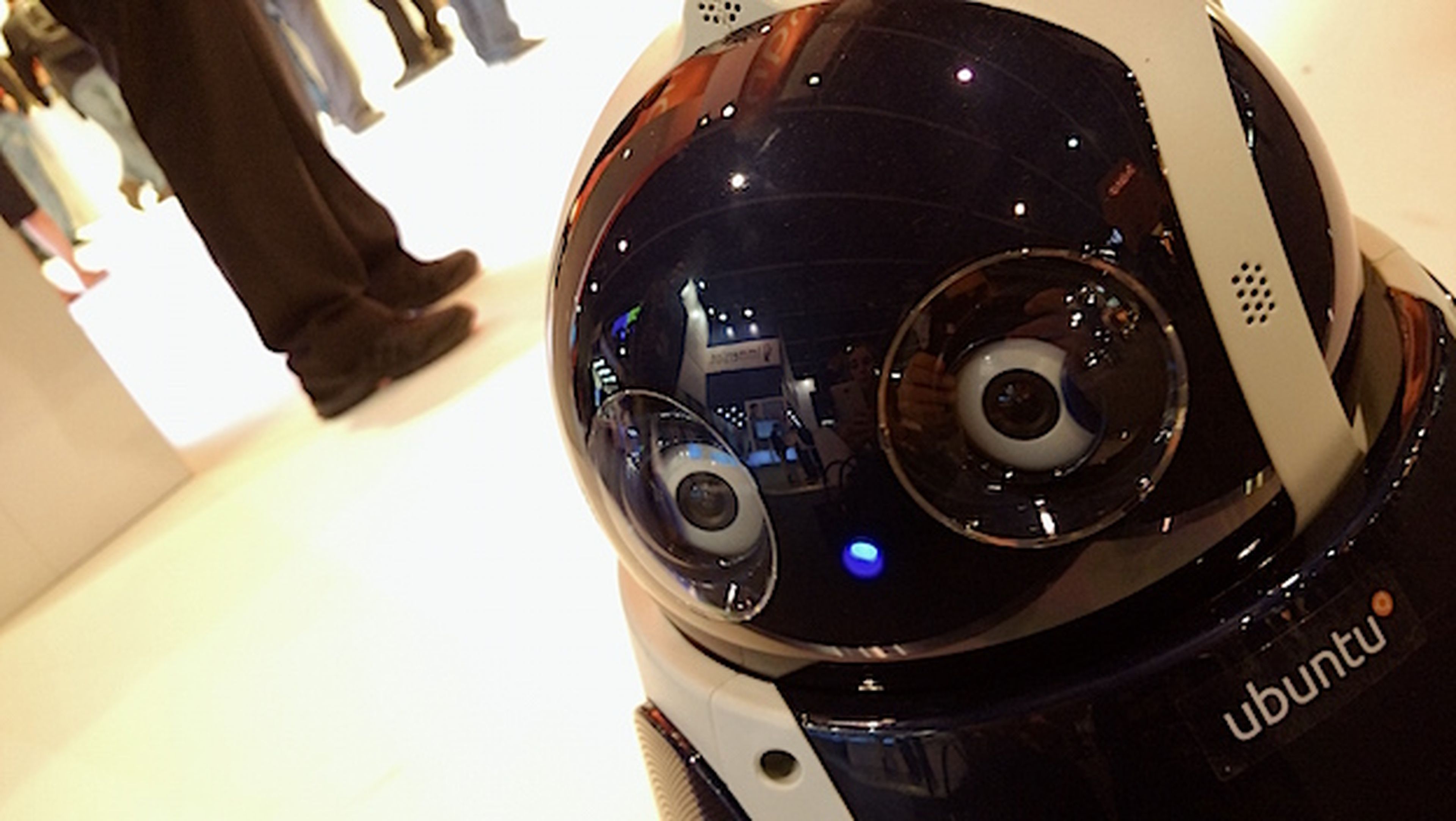 Qbo en el MWC 2015. Un robot con Ubuntu y conciencia propia