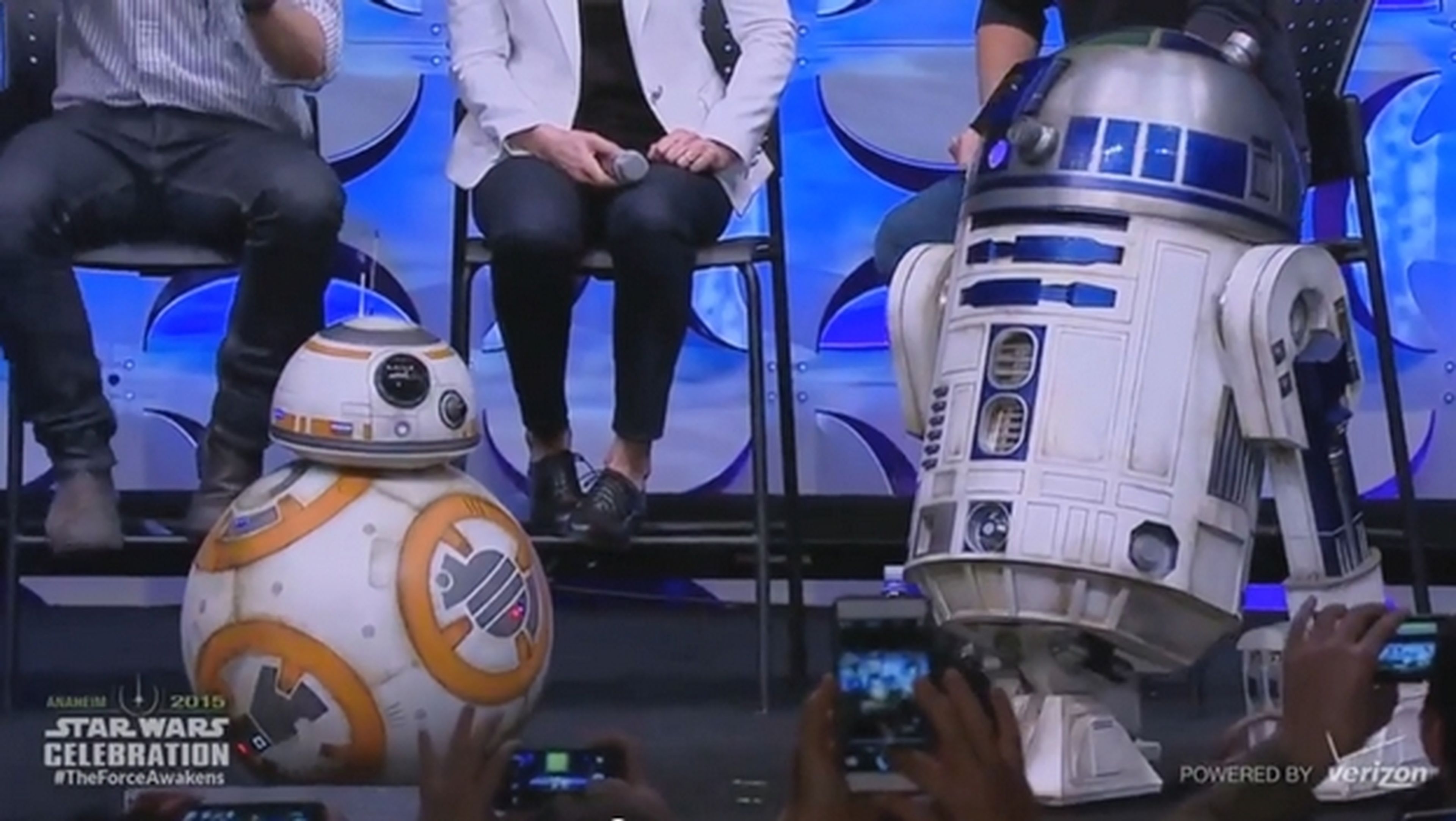 BB-8, el robot rodante de Star Wars que se ha hecho viral es real.