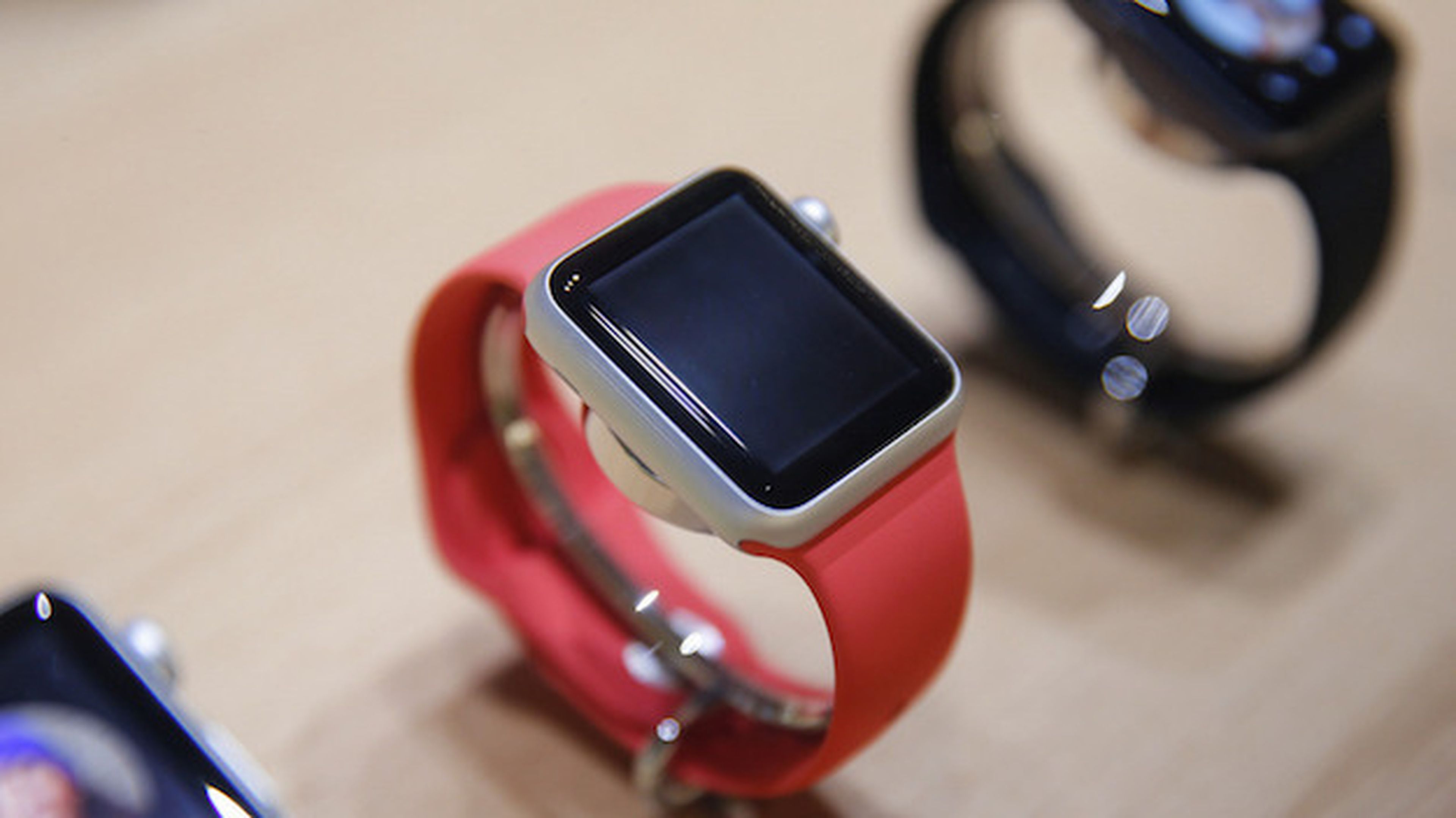 Atrasos Apple Watch podrían deberse a las correas
