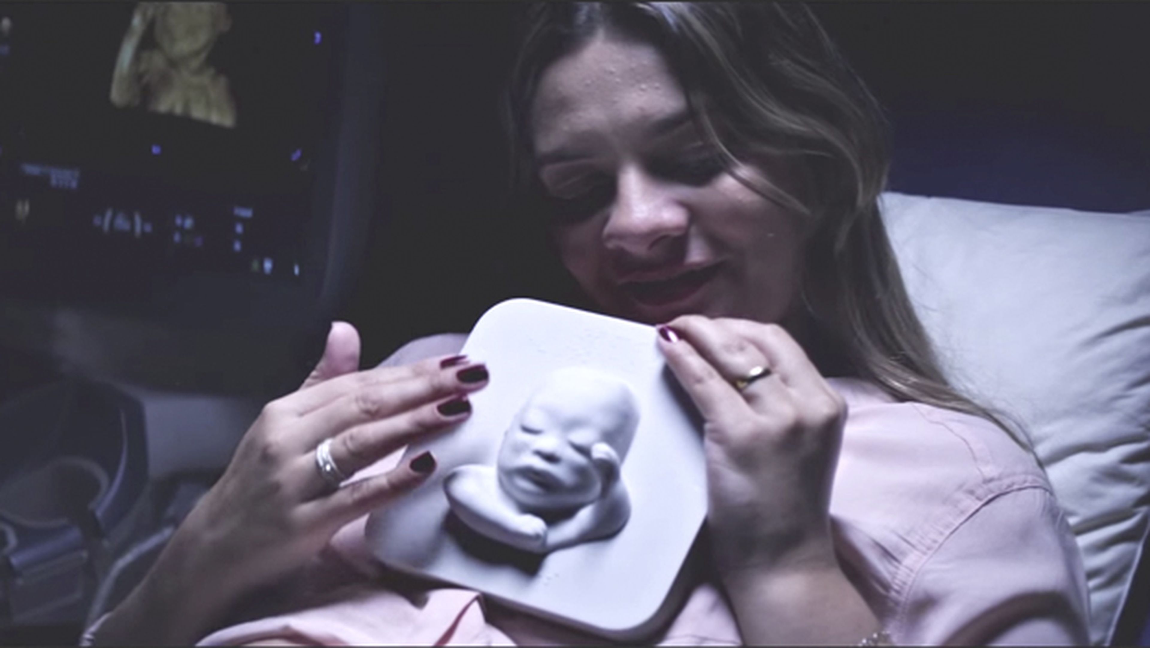Una embarazada ciega ve a su hijo gracias a la impresión 3D
