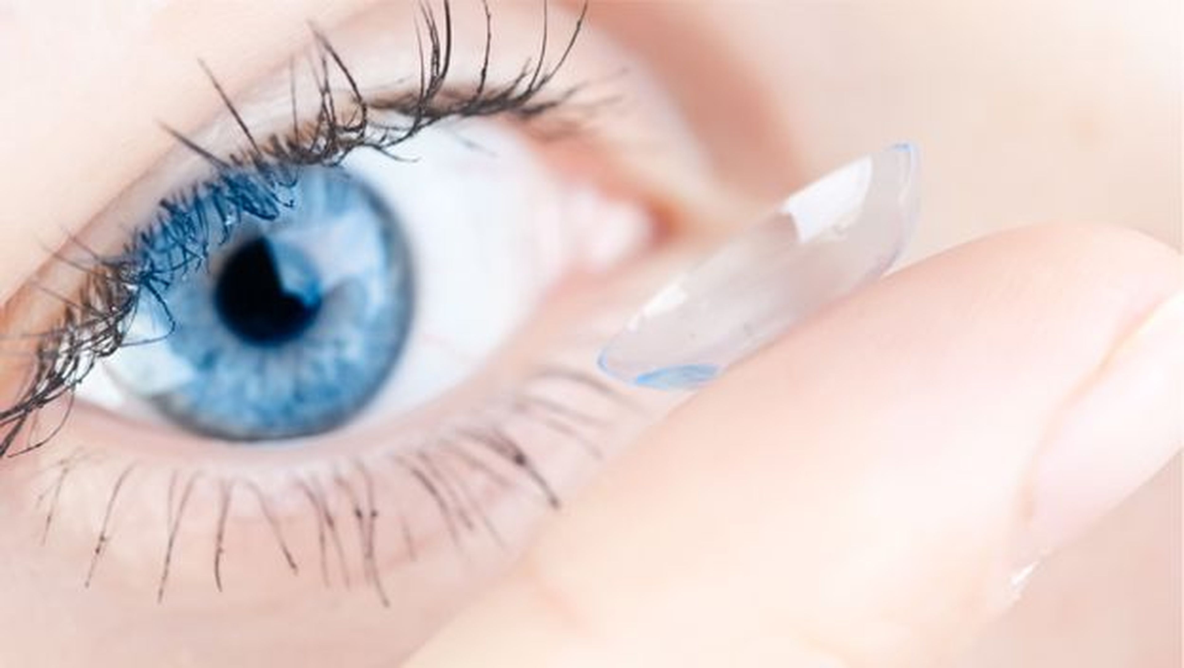 Google patenta unas lentillas que integran escáner de iris