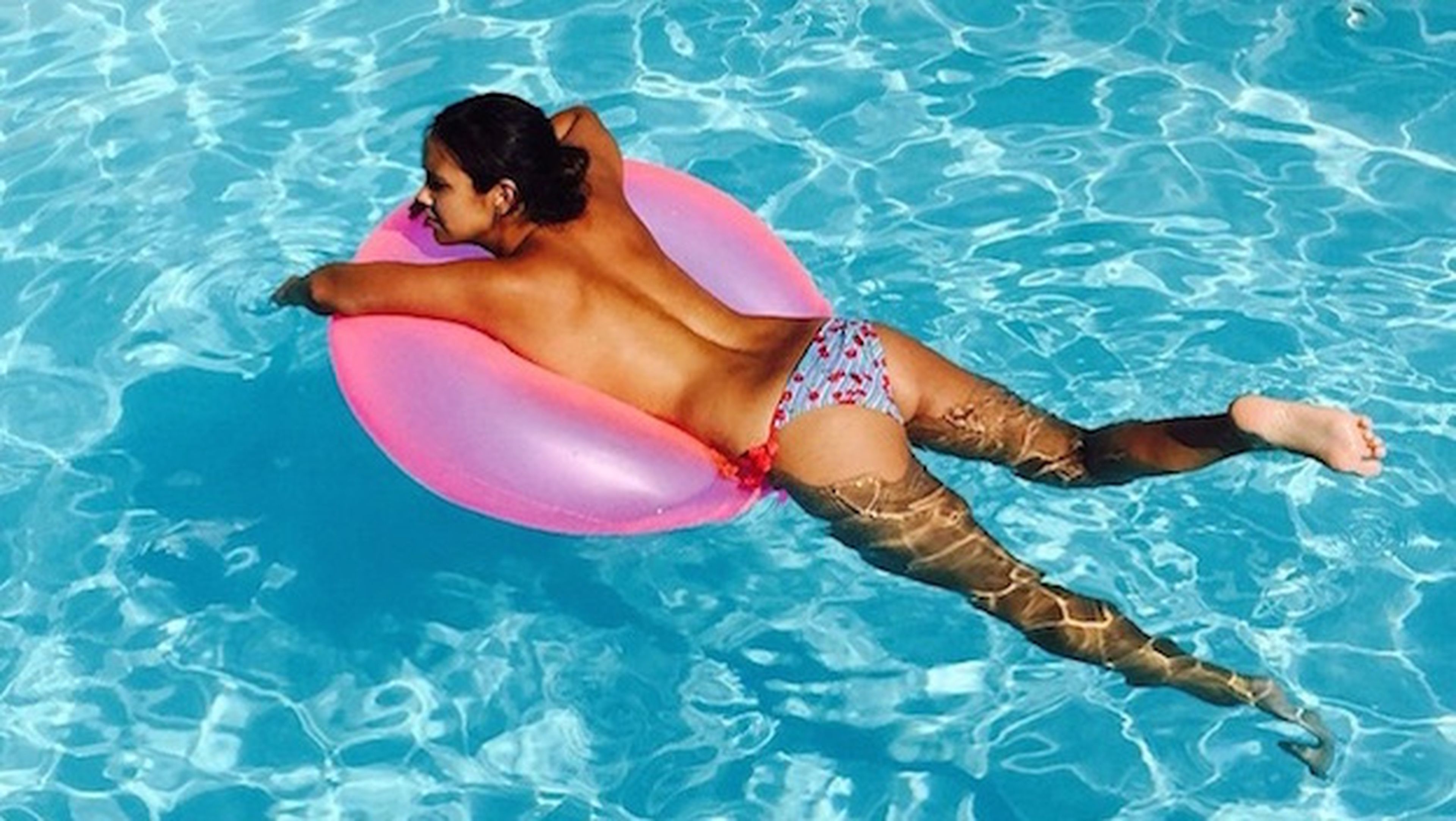 Cristina Pedroche inicia el verano con foto topless