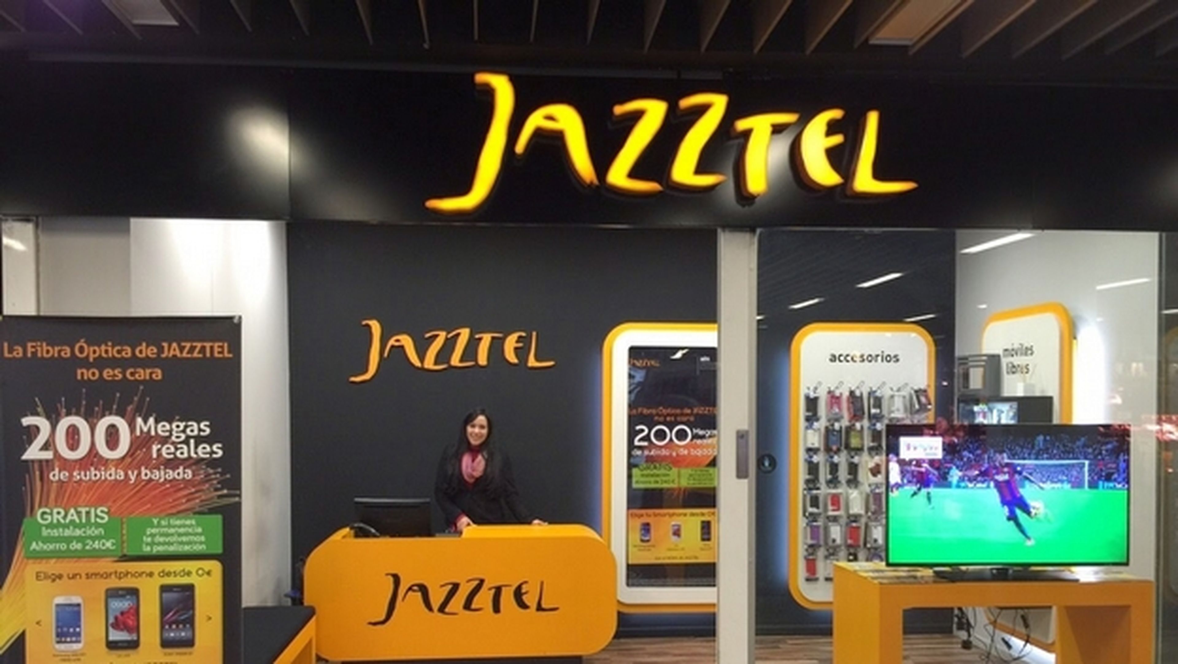 Orange compra oficialmente Jazztel por 3360 millones de euros.