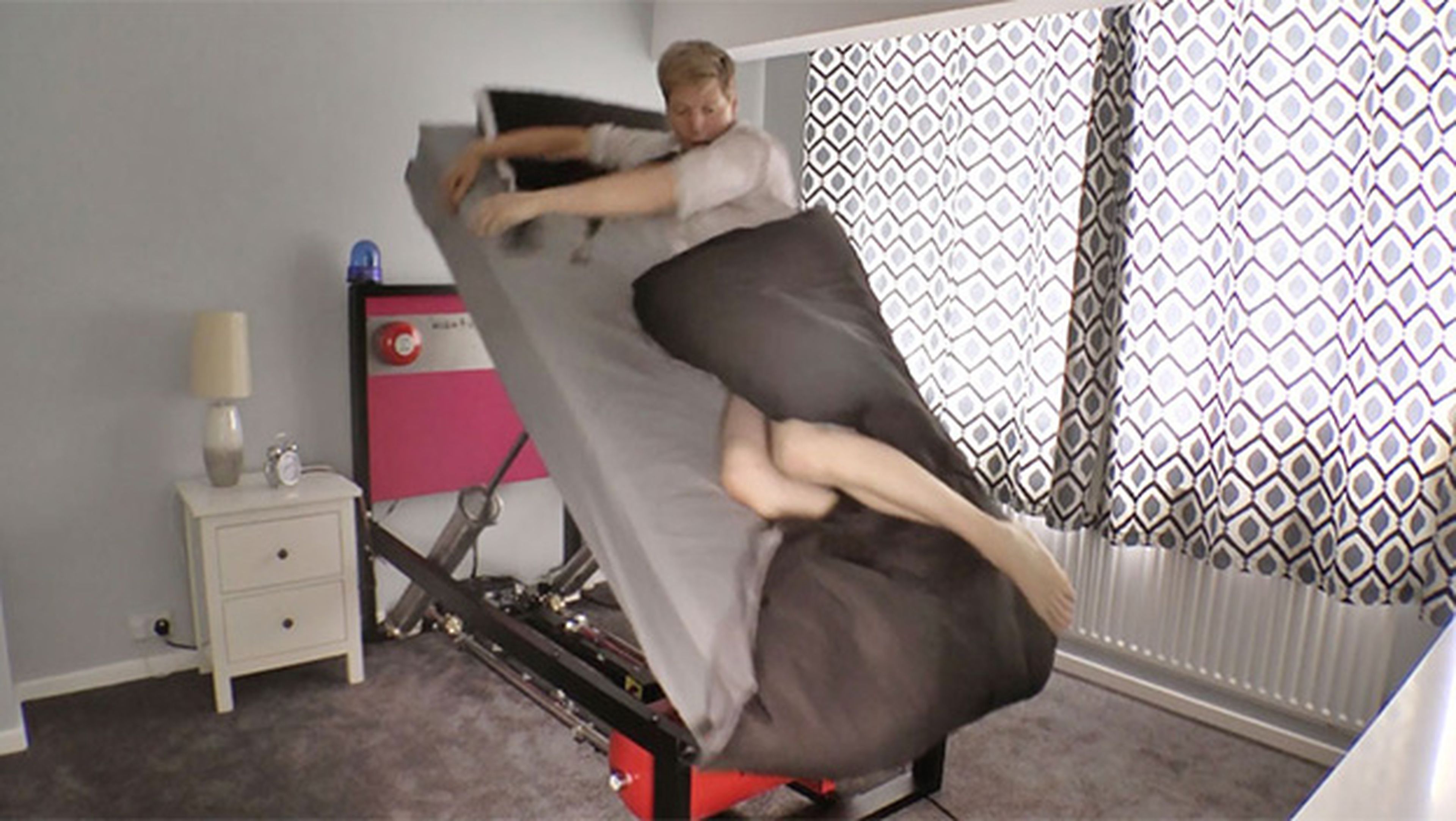 El despertador definitivo: una cama voladora