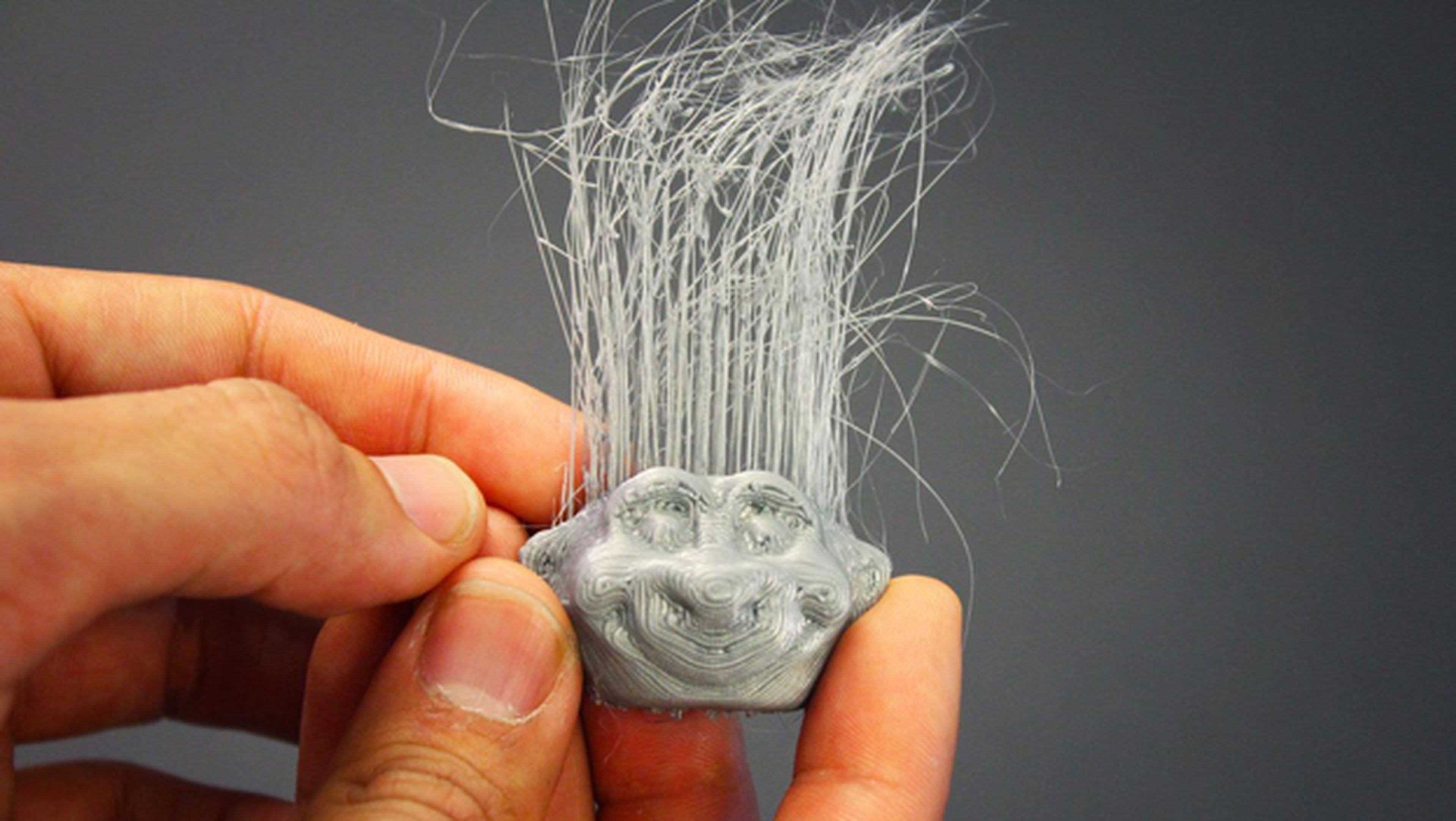 Consiguen fabricar pelo con una impresora 3D de bajo coste