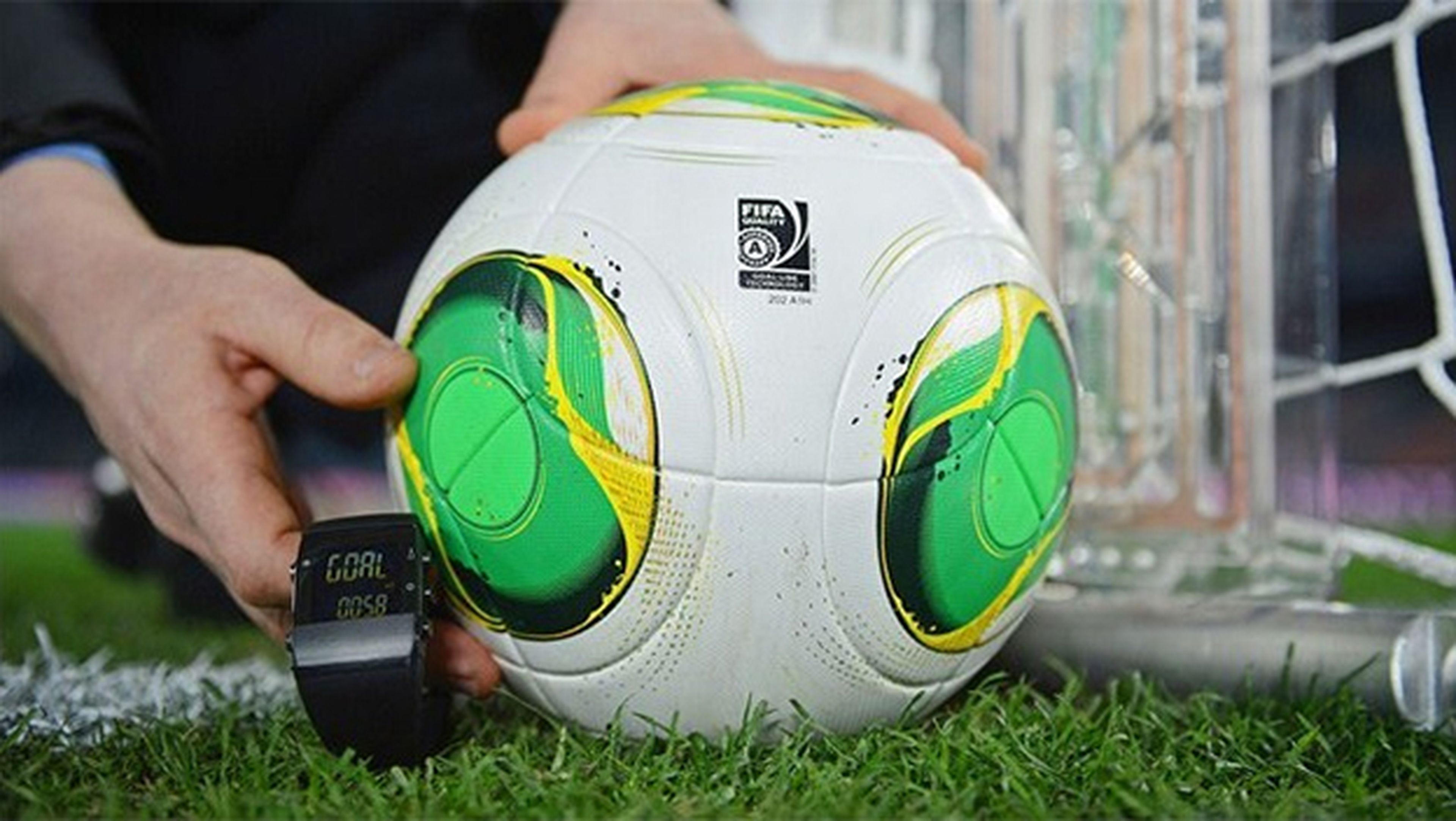 La FIFA, el fútbol y el uso de la tecnología para ayudar a los árbitros