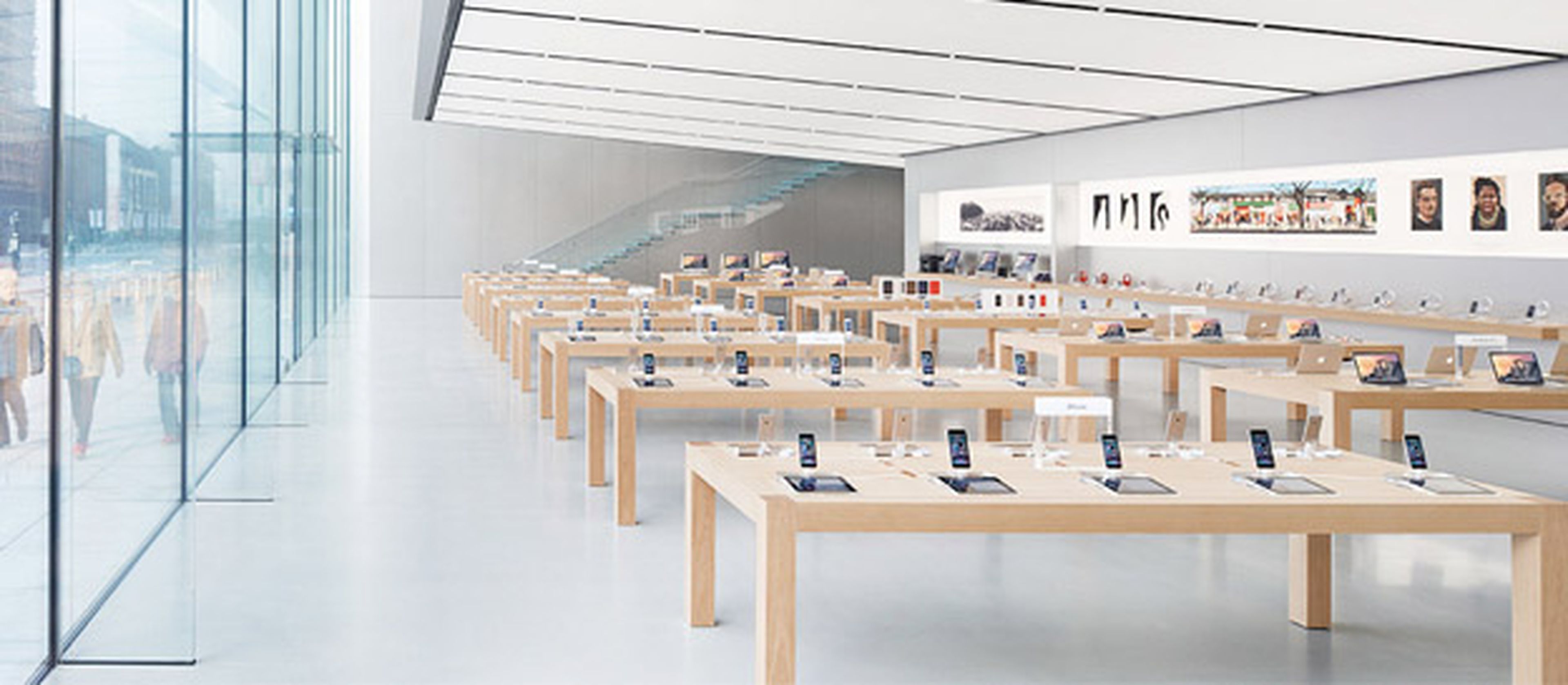 Tienda de Apple con dispositivos de la compañía