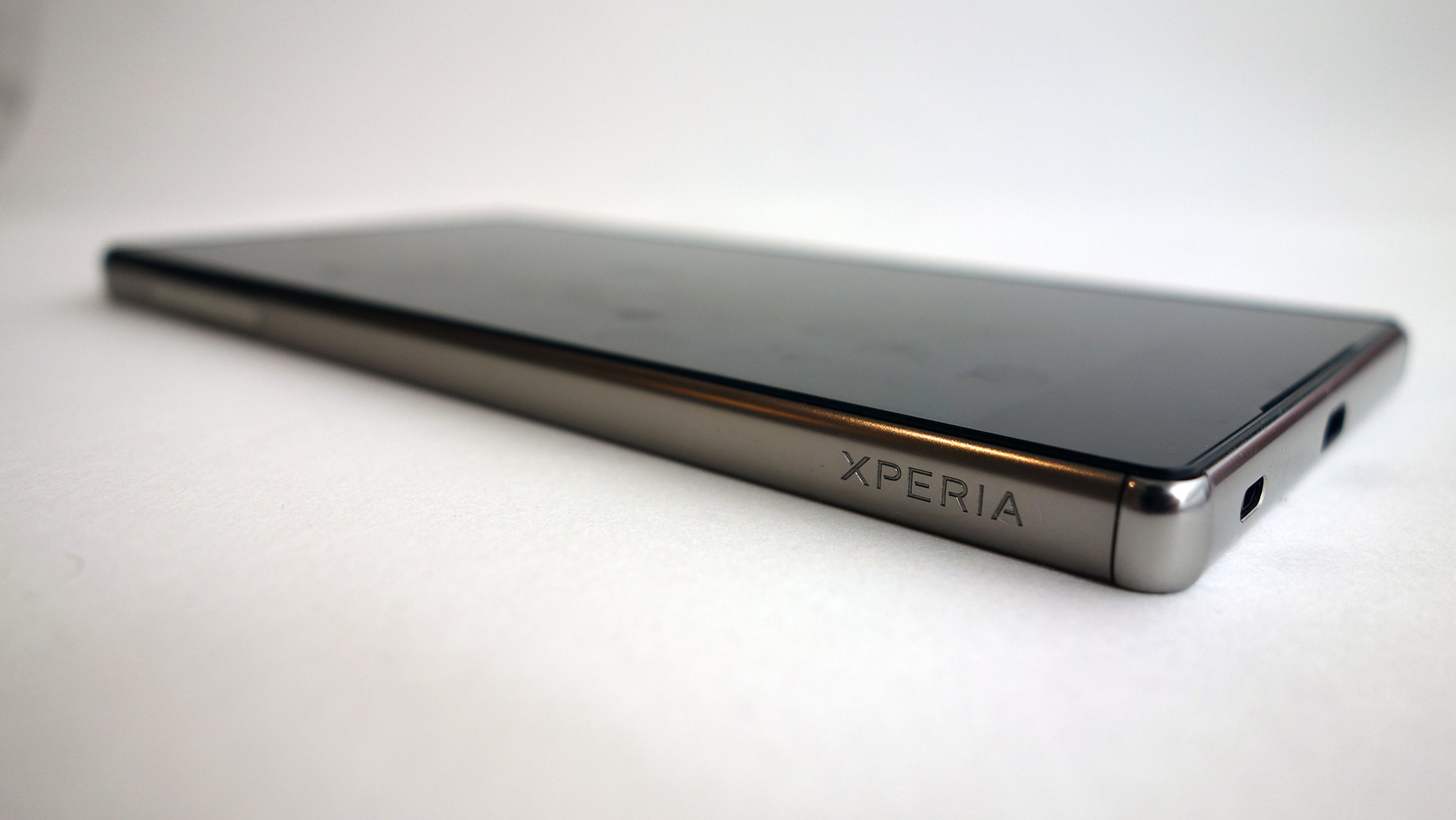 Sony Z5 Premium logo Xperia