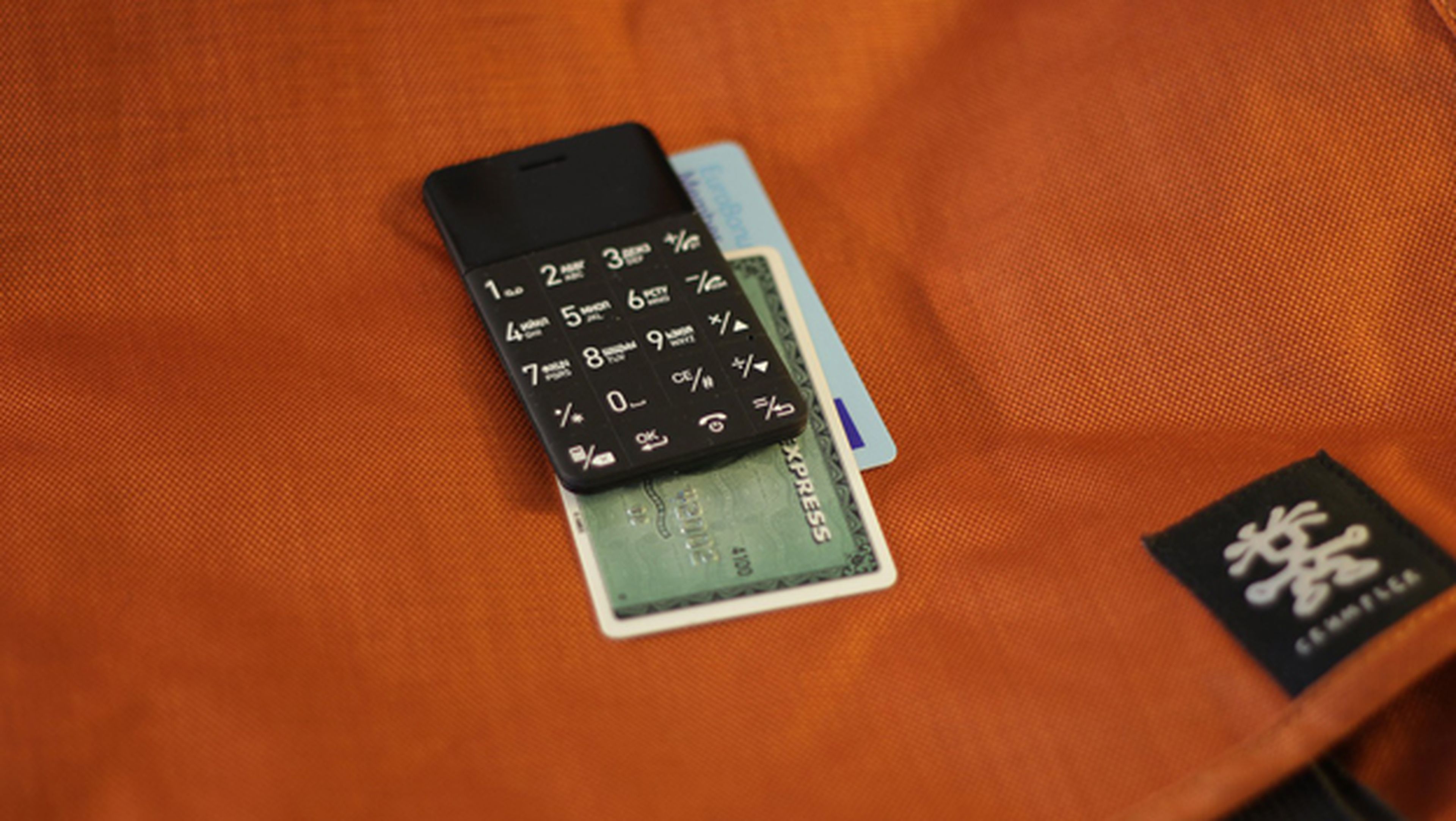 Elari CardPhone, un teléfono móvil del tamaño de una tarjeta